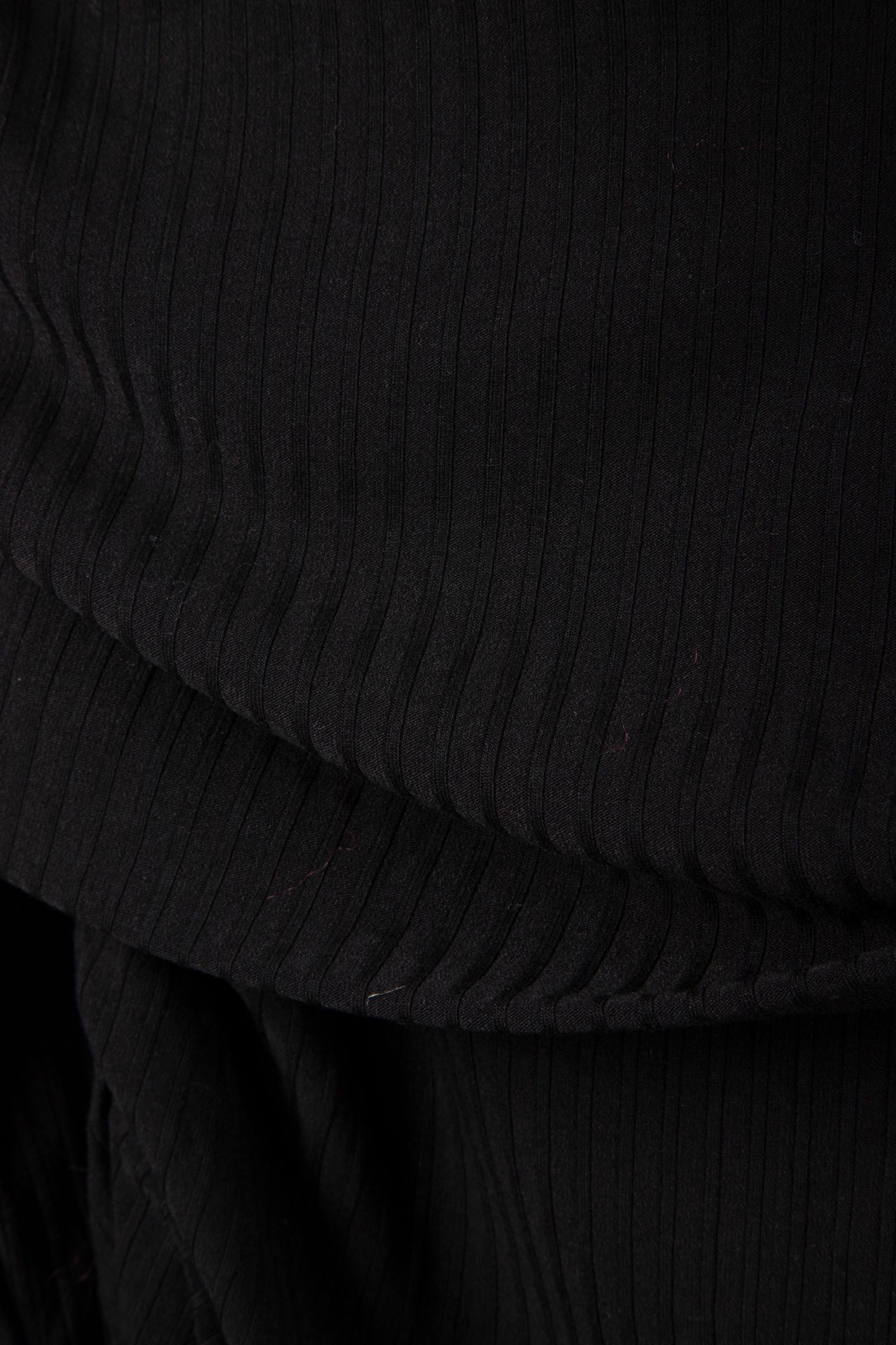 EMBER TOP BLACK 4