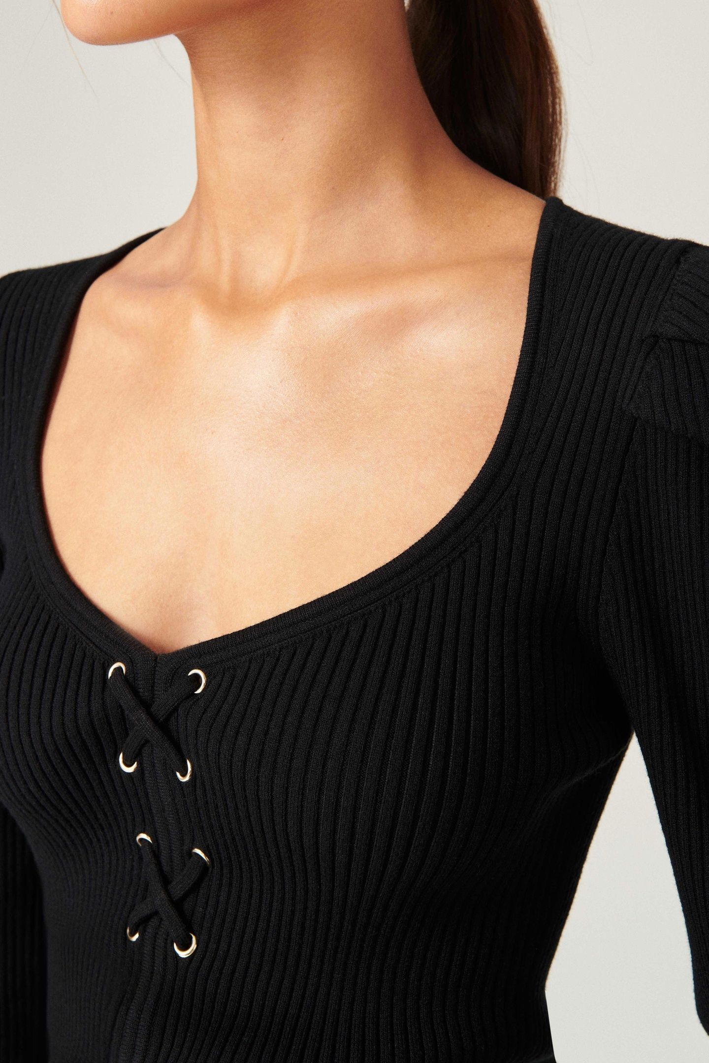 SHORT SLEEVES KNIT BLACK 4