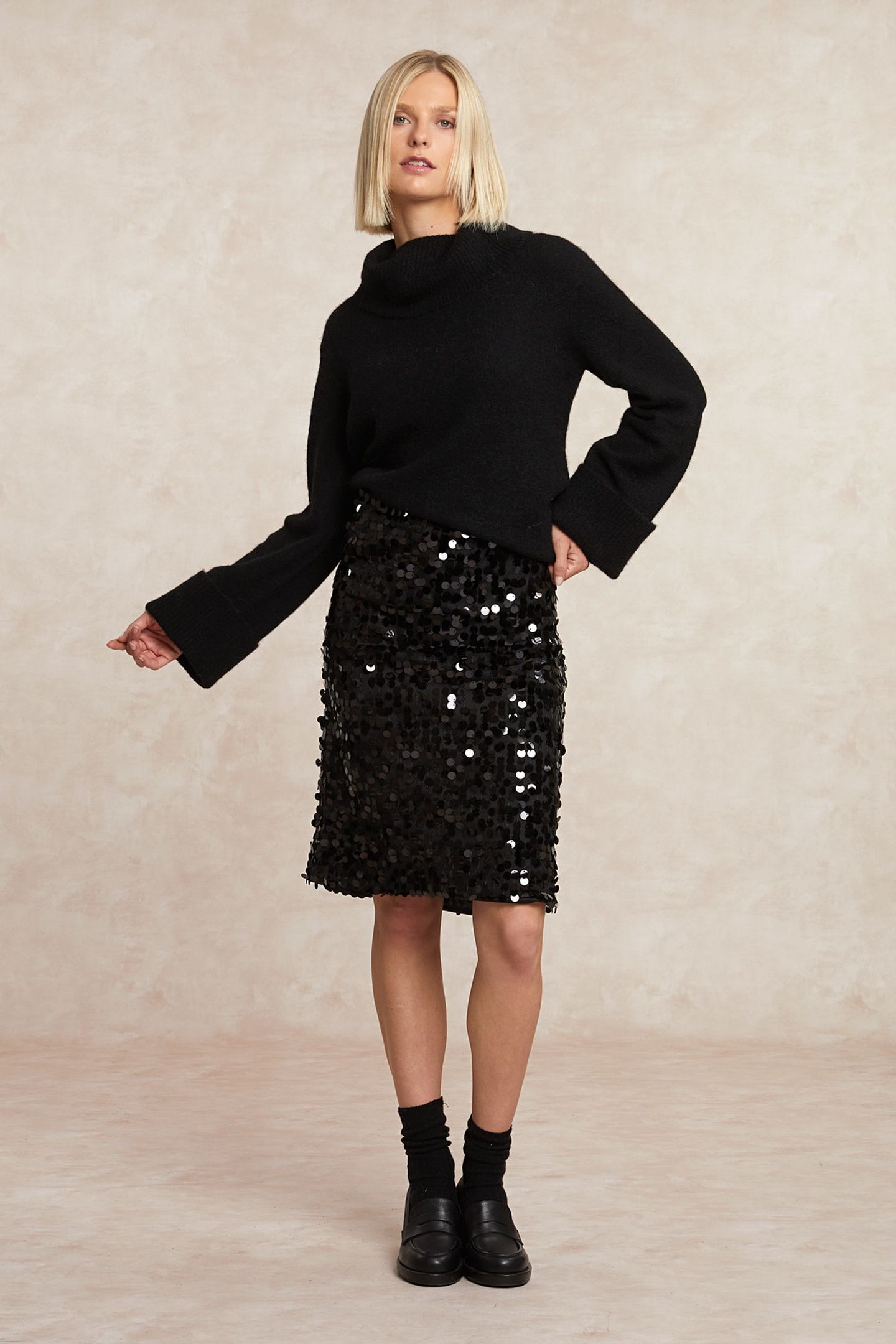 STRAIGHT SEQUIN MIDI SKIRT BLACK 1