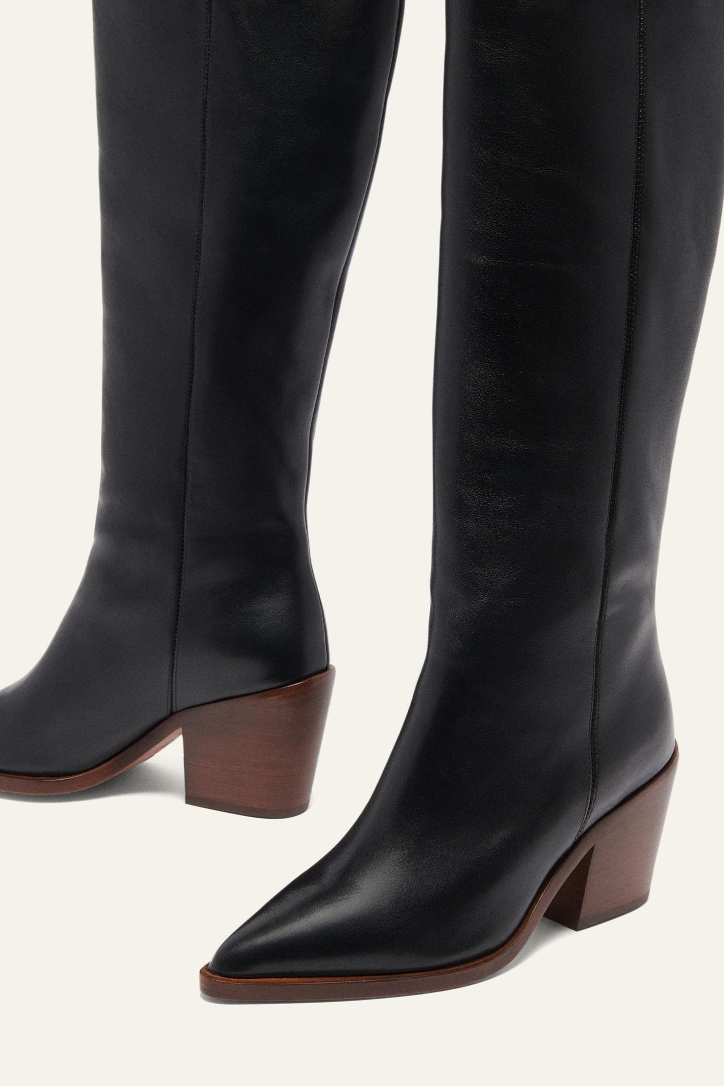 BOOTS BLACK 5