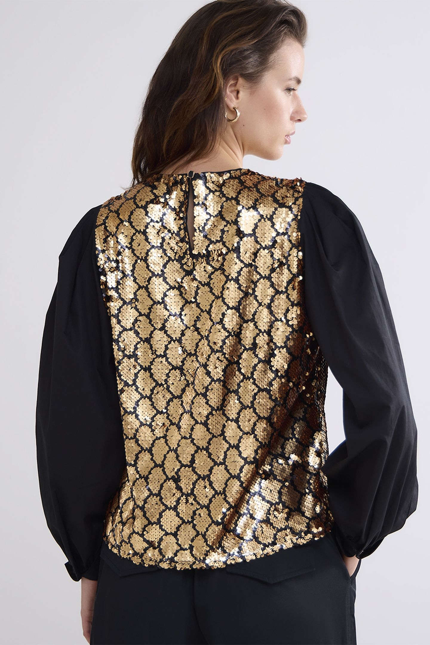 TOP HONEYCOMB SEQUINS BLACK 1