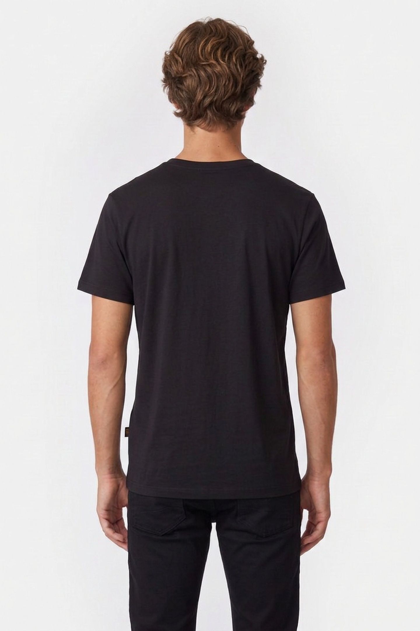 CHEST LOGO T-SHIRT BLACK 2