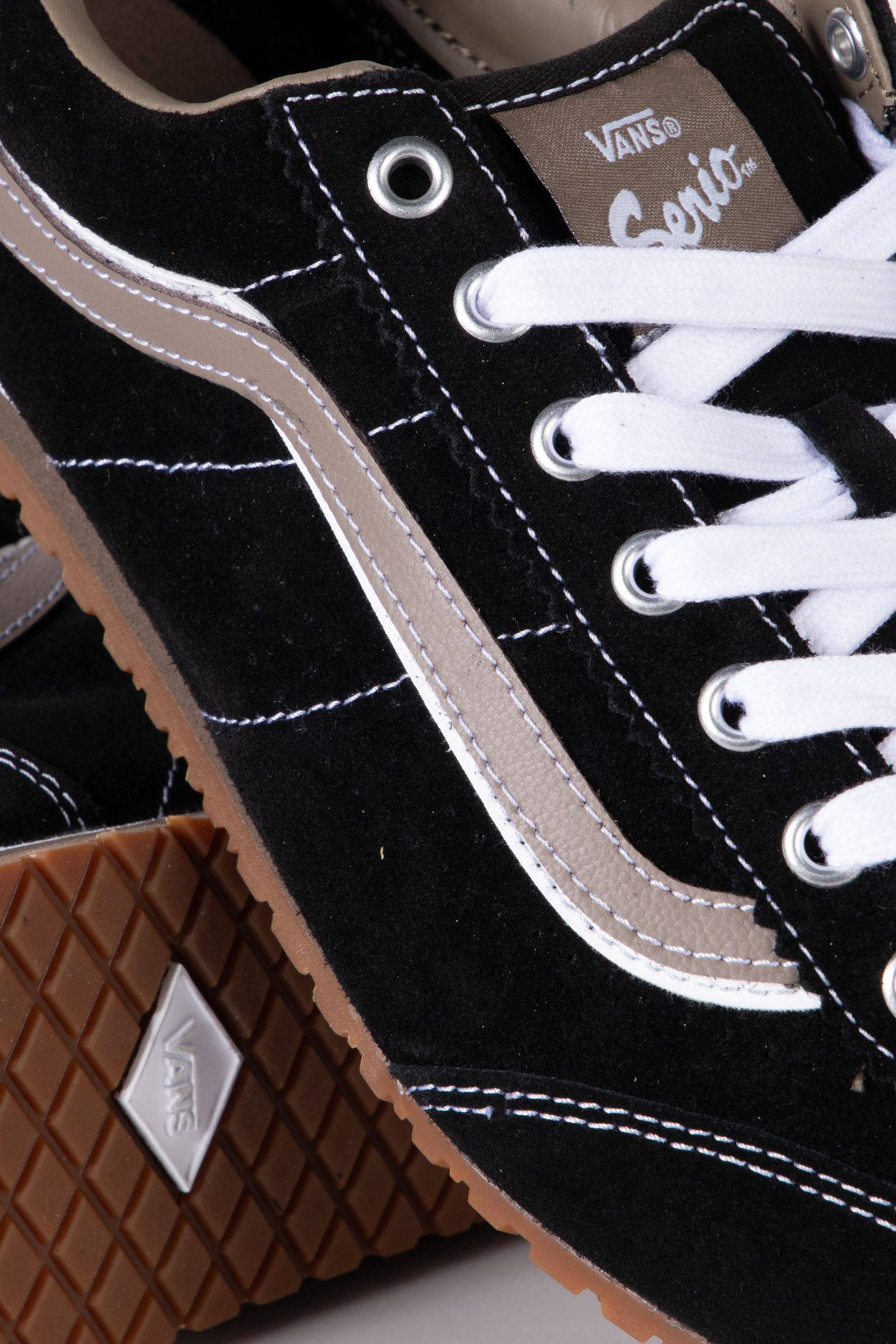 UNISEX SUPER LOWPRO BLACK 3