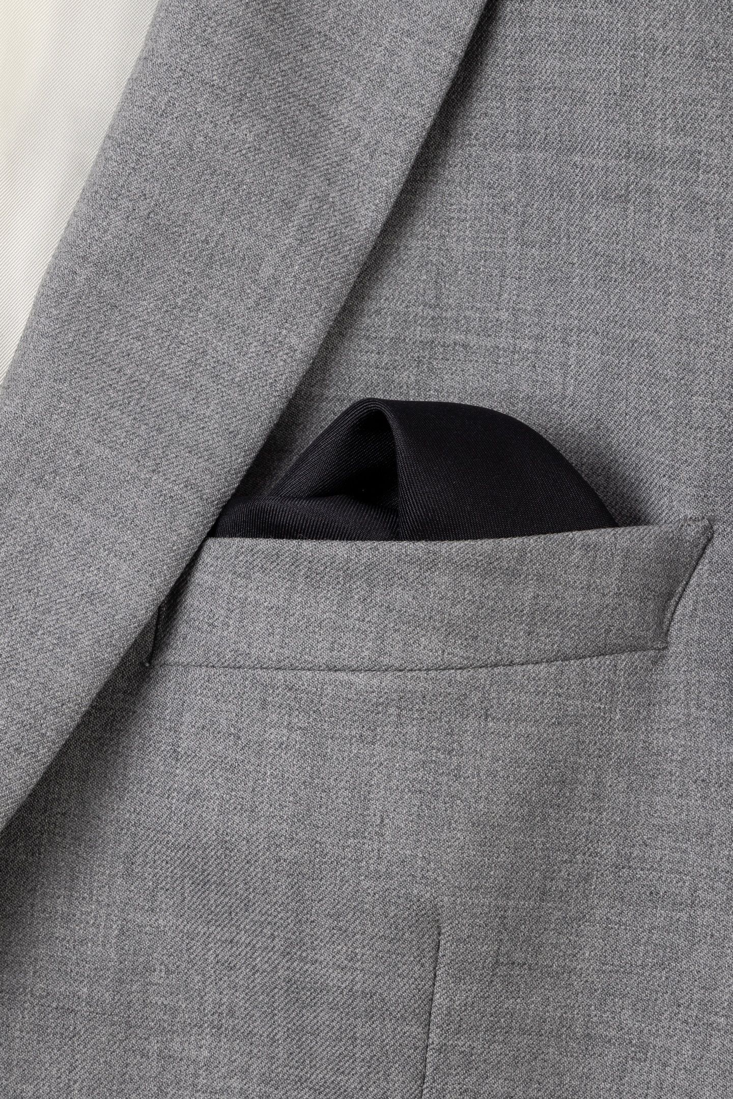 MEN POCKET SQ SIGNTR EDGE BLACK 4