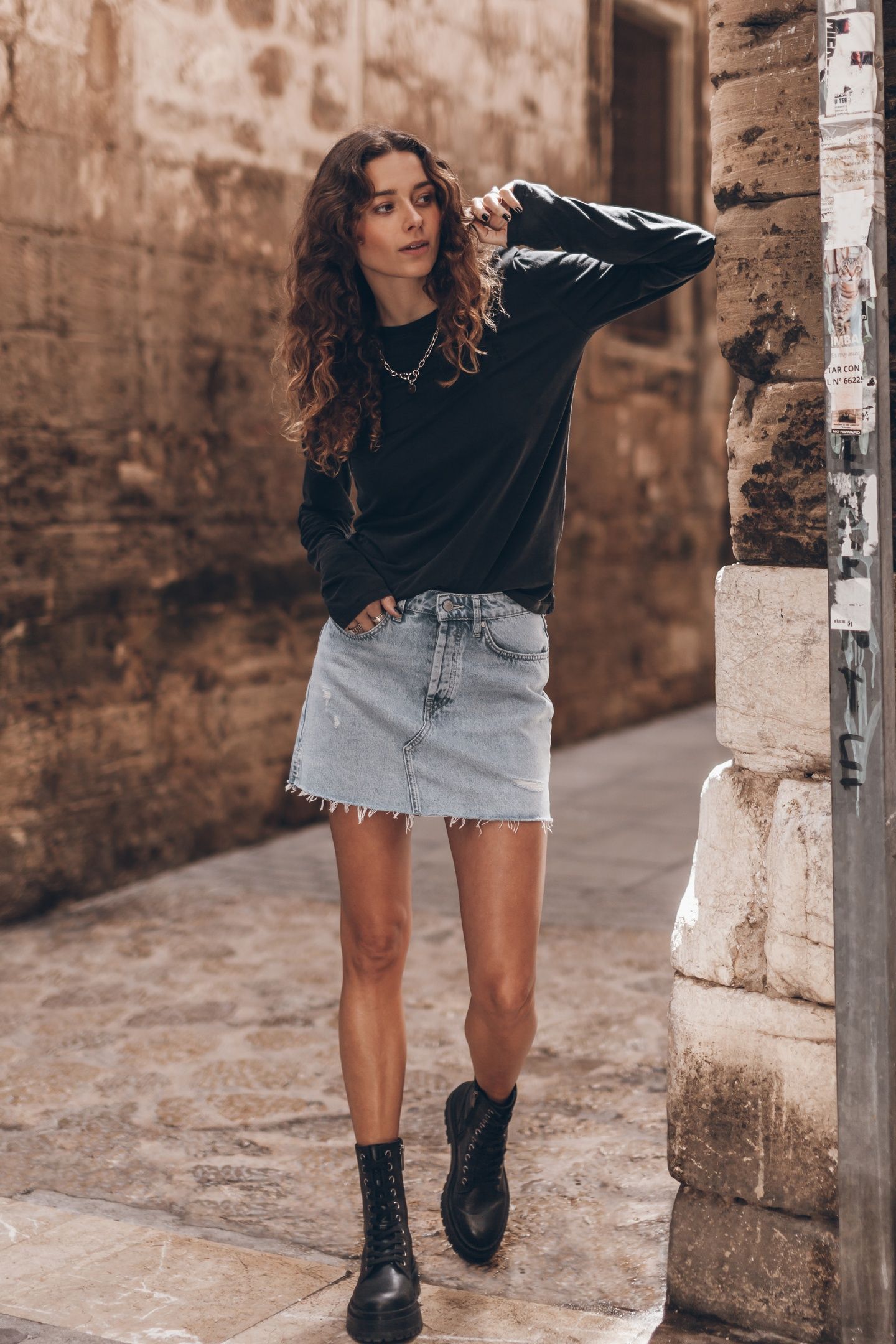 THE DARK THIN LONGSLEEVE BLACK 2