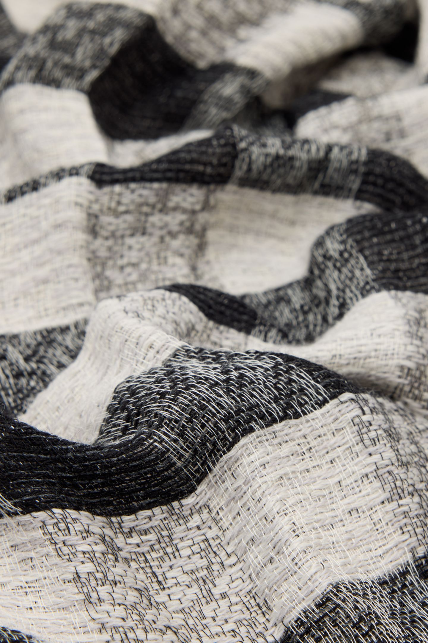 DARTMOUTH SCARF CARBON GREY 3