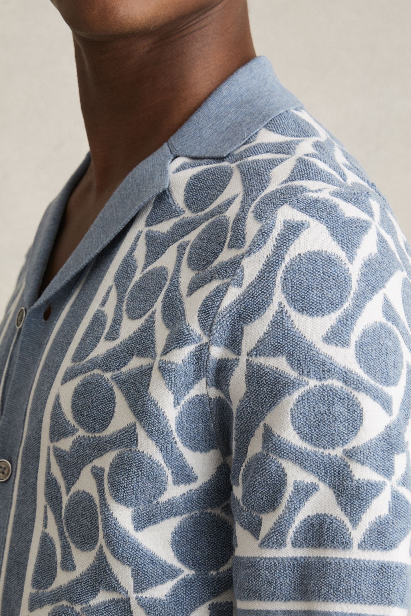 SS CUBAN BUTTON THORUGH GEO TOWELLING SHIRT SOFT BLUE/WHITE 6