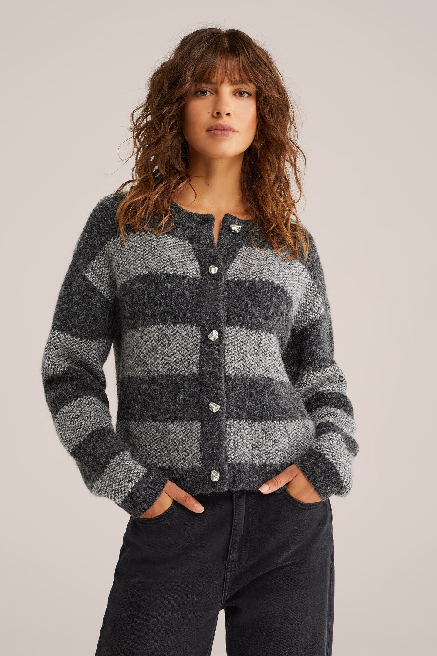 KNITTED CARDIGAN DARK GREY 2