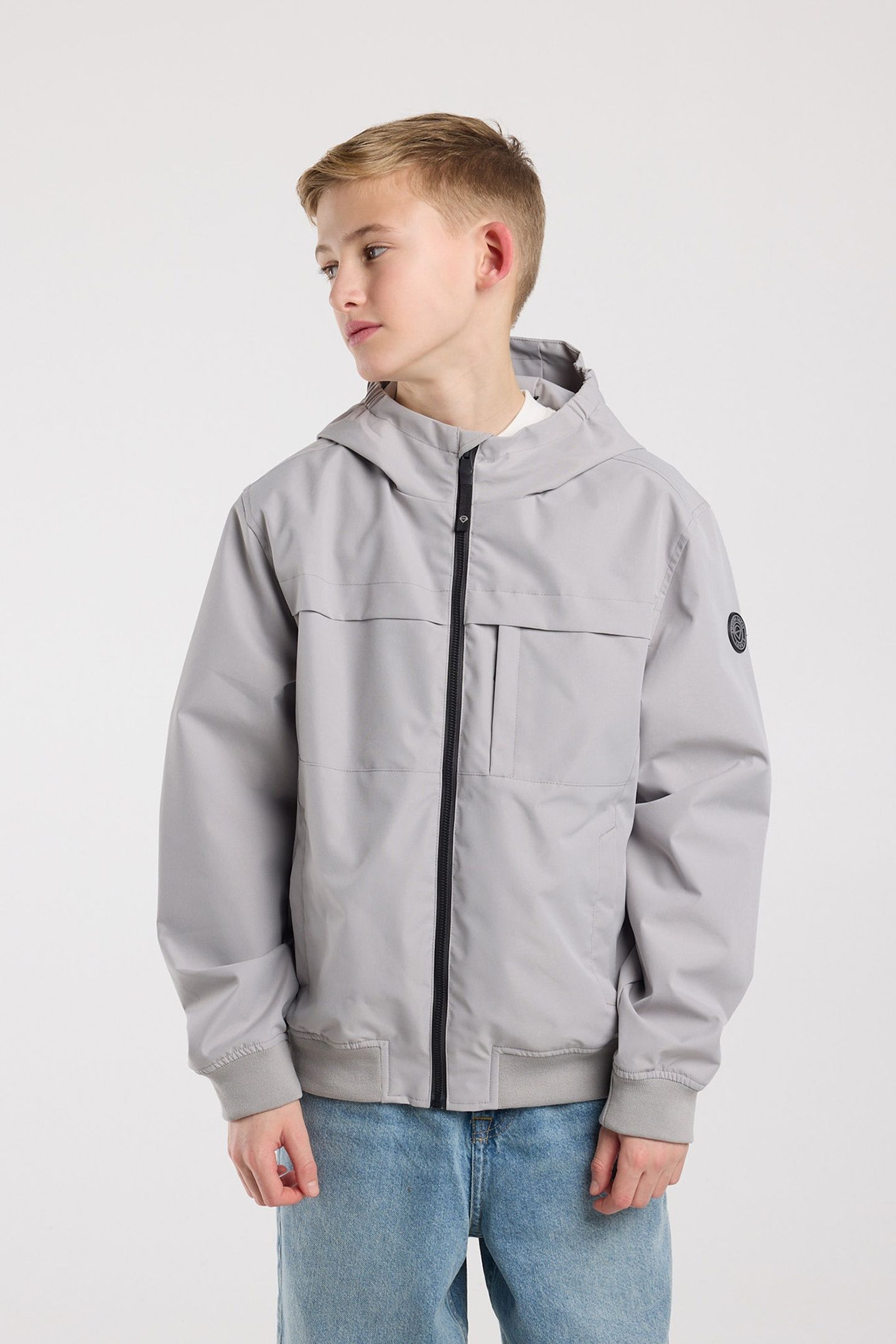 JARRELL JR LIGHT GREY 1