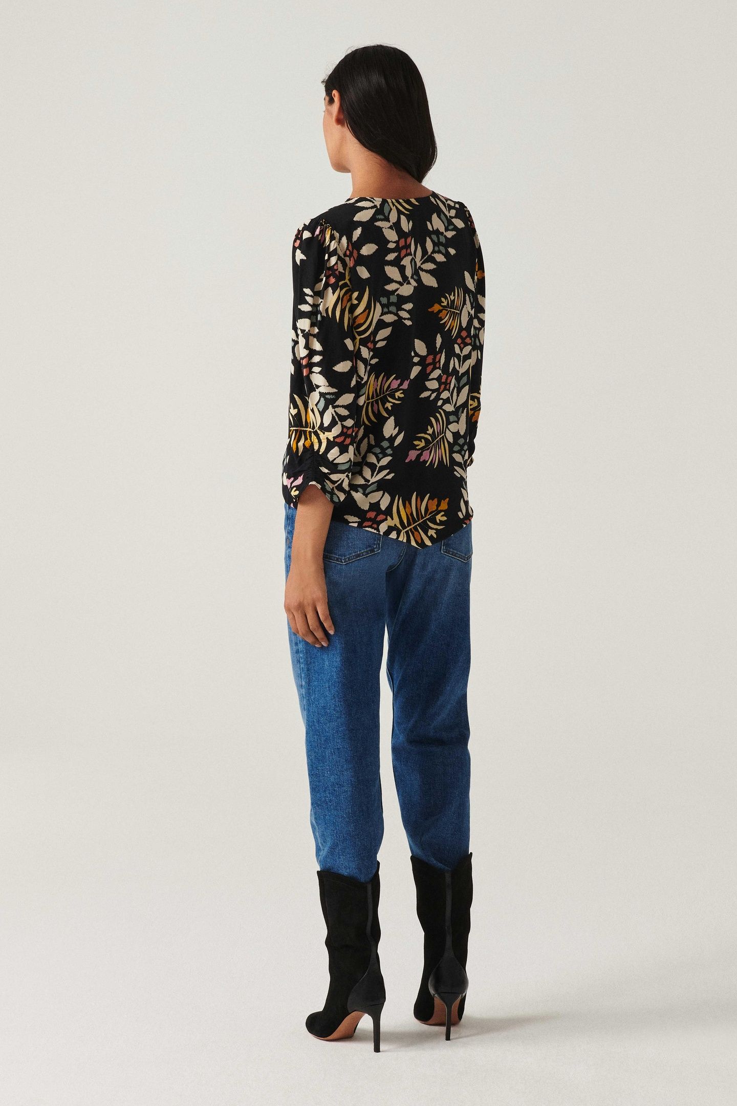 SHORT SLEEVES TOP BLACK 2