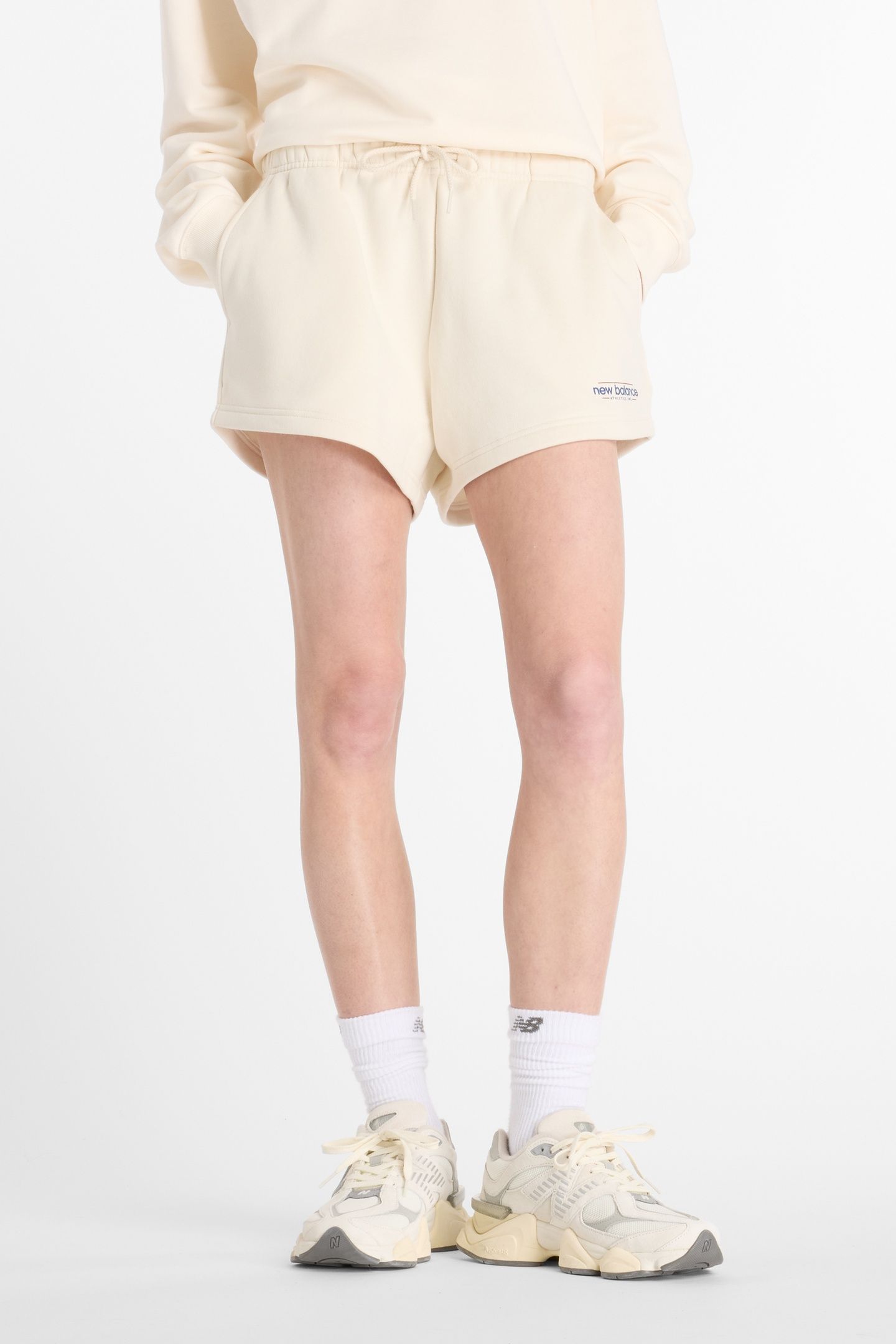 REIMAGINED FLEECE SHORT LINEN 1