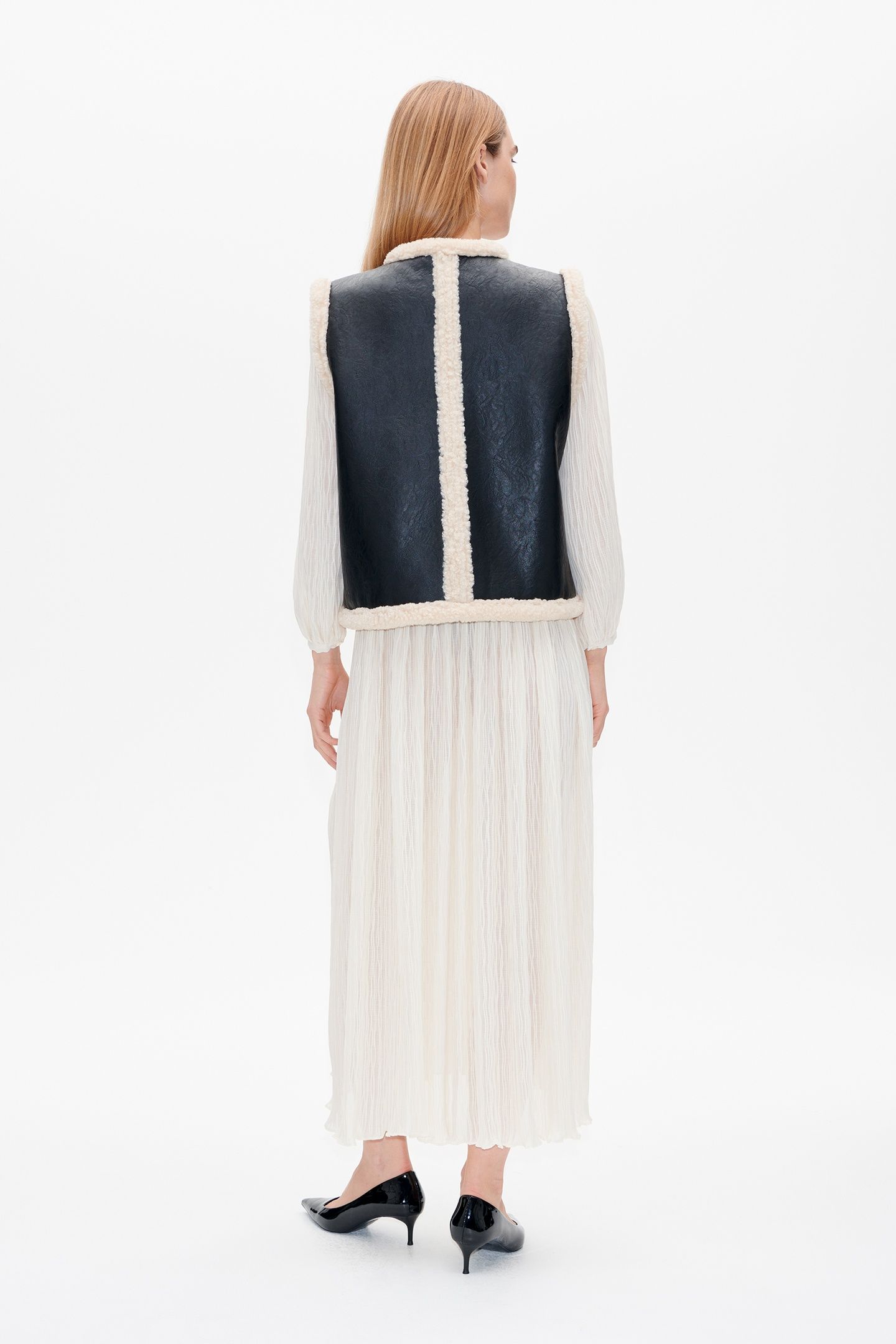 BELLIS WAISTCOAT BLACK 3