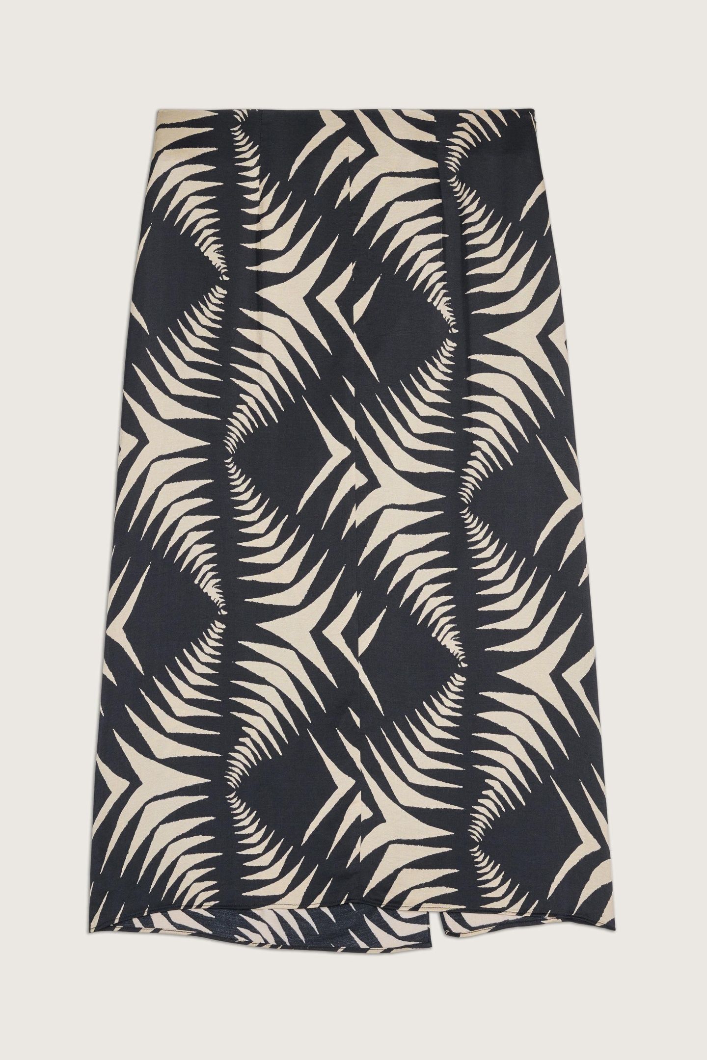 MID-LENGTH SKIRT BLACK 3