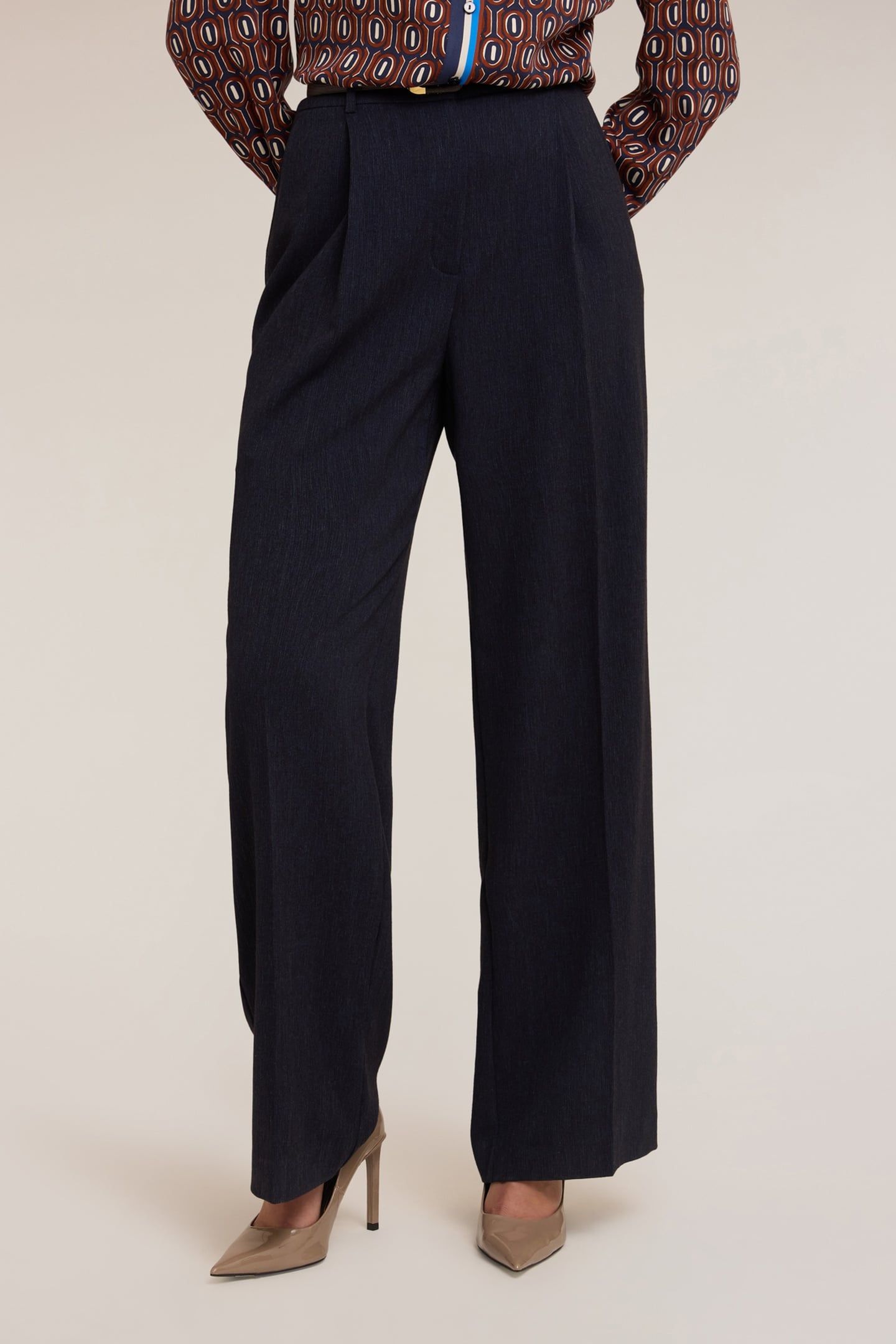 FLUID WIDE-LEG PLEATED TROUSERS BLUE 3