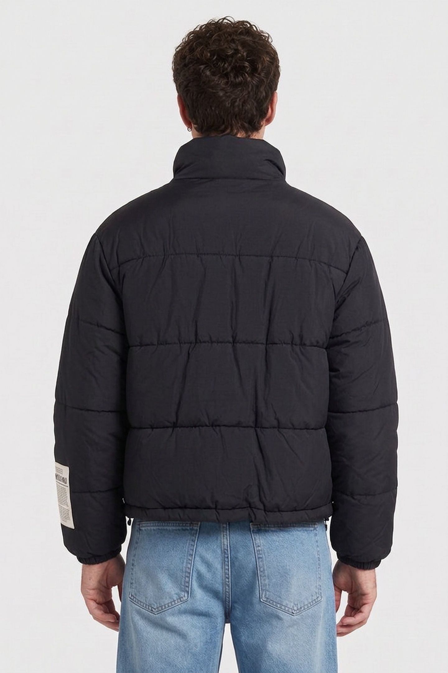 OUTERWEAR BLACK 2