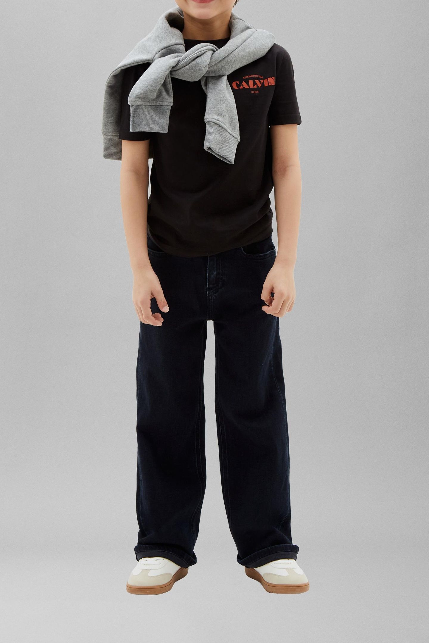 BOYS CALVIN CHEST T-SHIRT BLACK 2