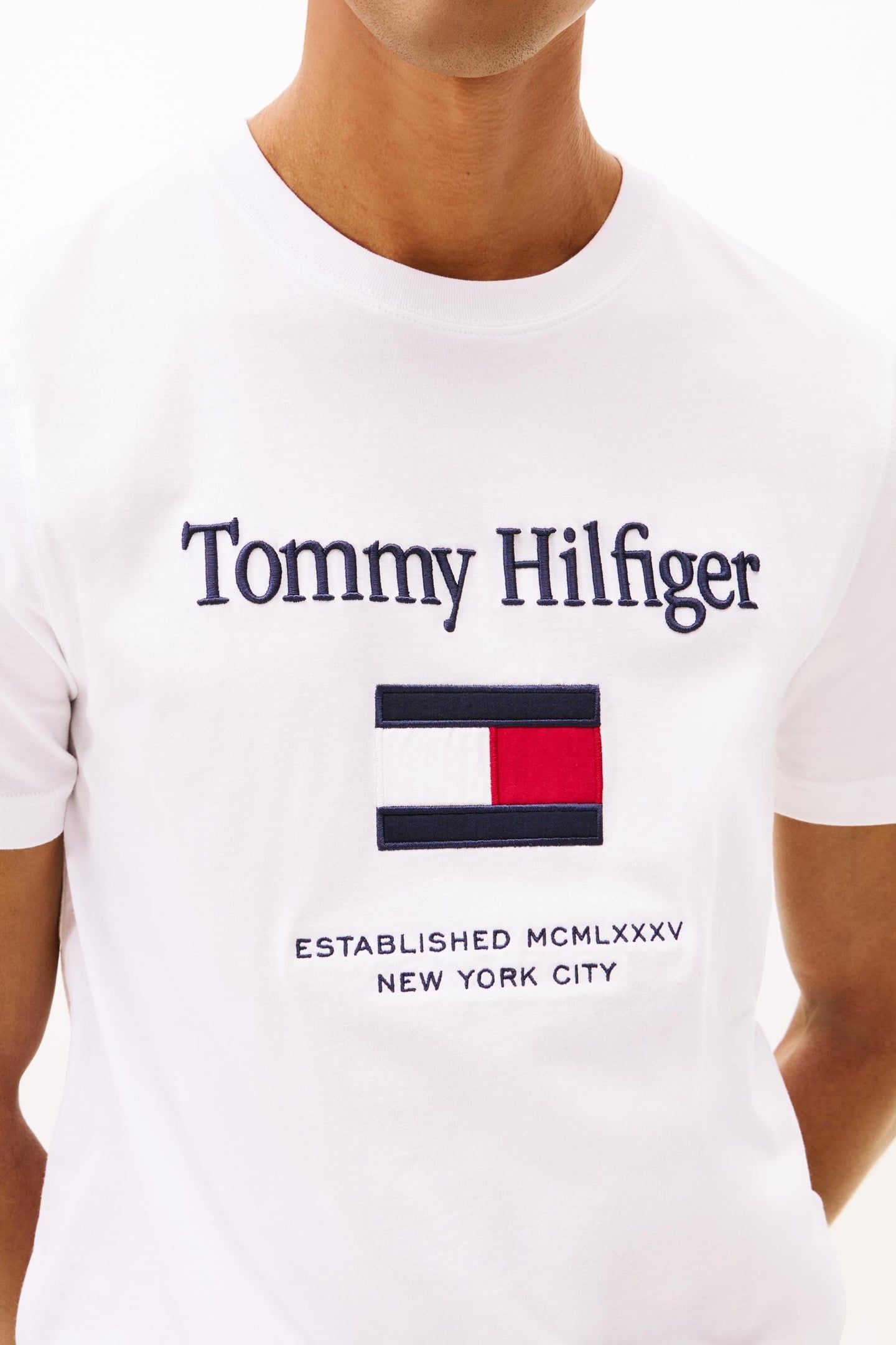 HILFIGER EMBRO FLAG WHITE 6