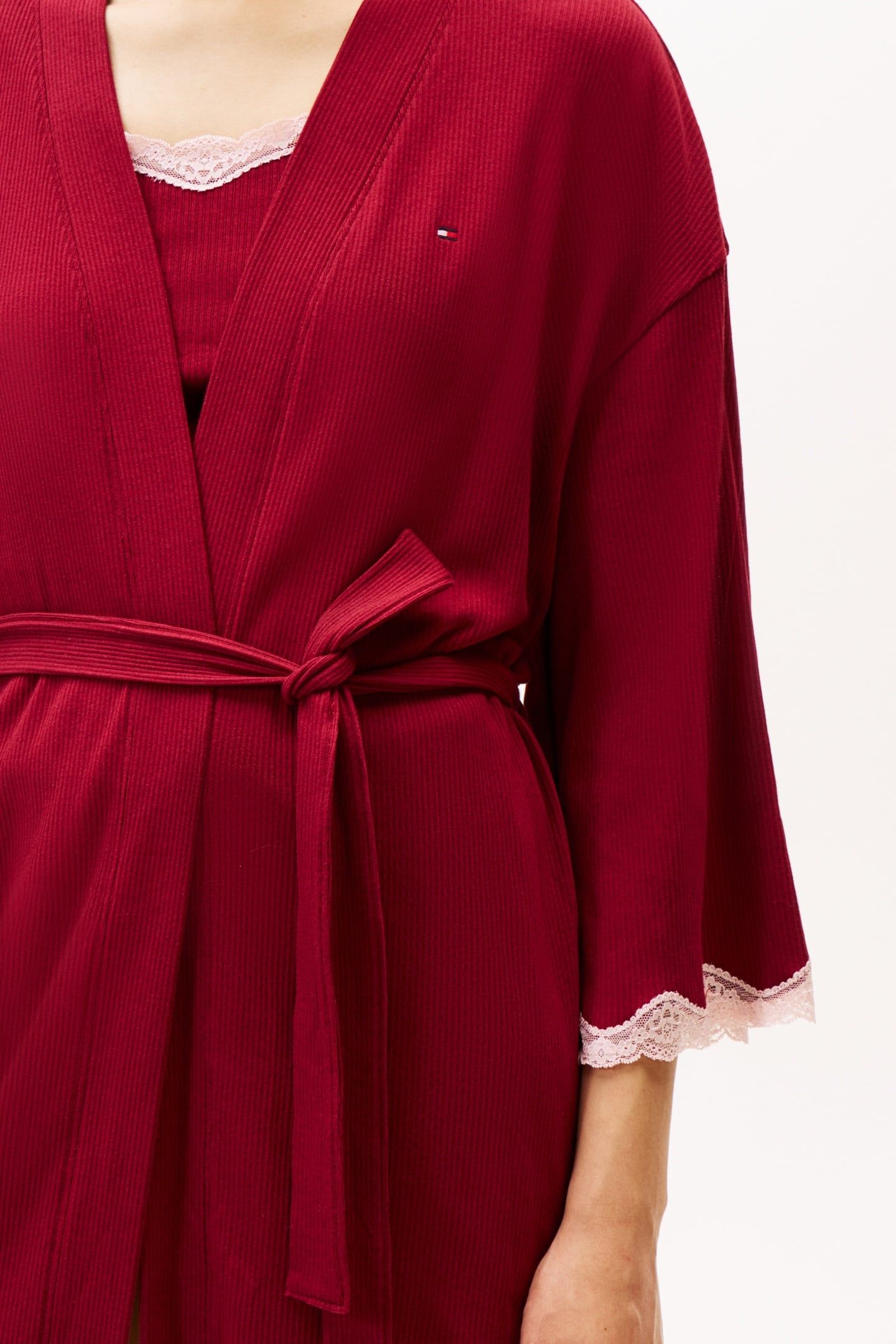 LACE KIMONO ROUGE 5
