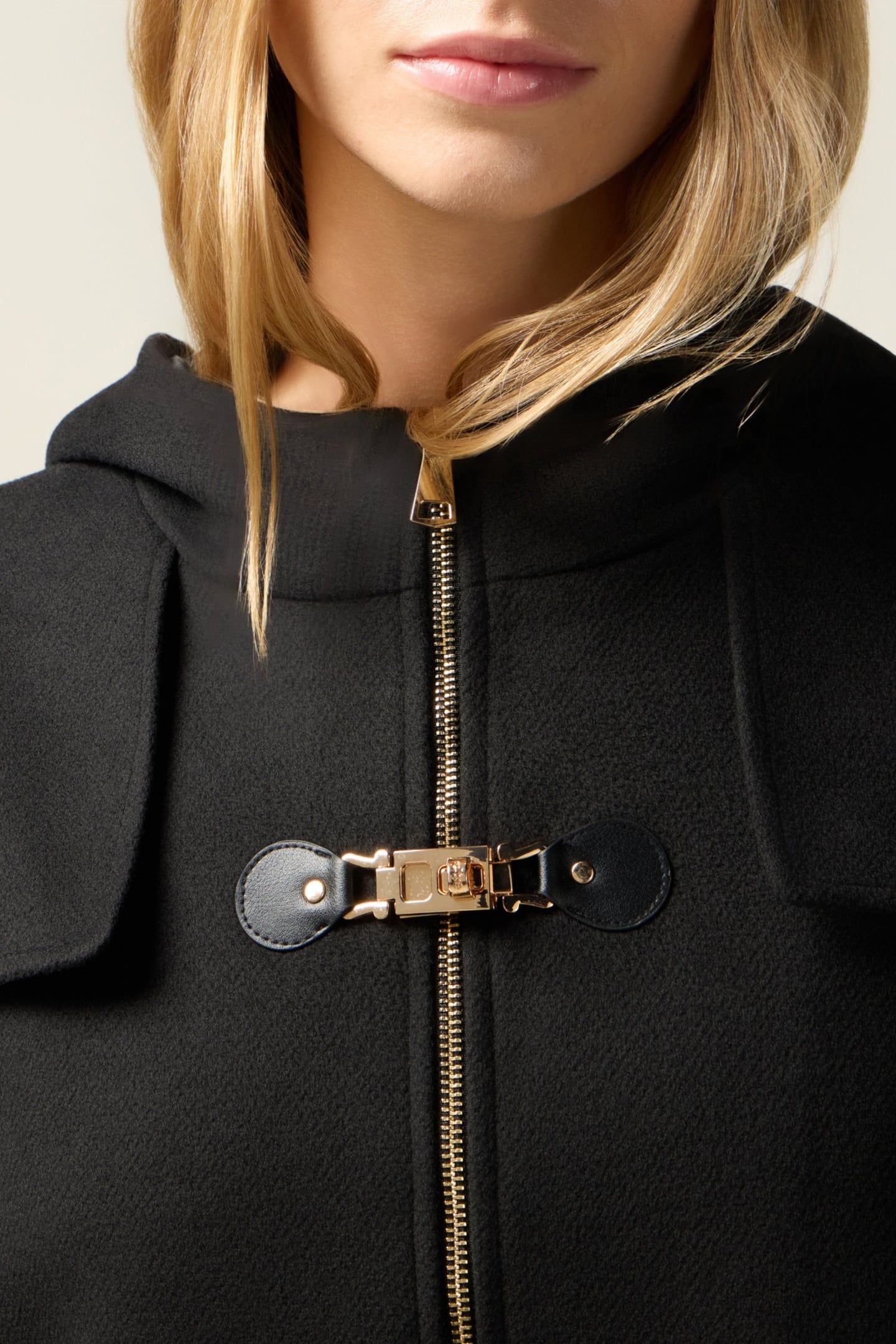 HOODED JACKET WITH BUCKLE BLACK 5