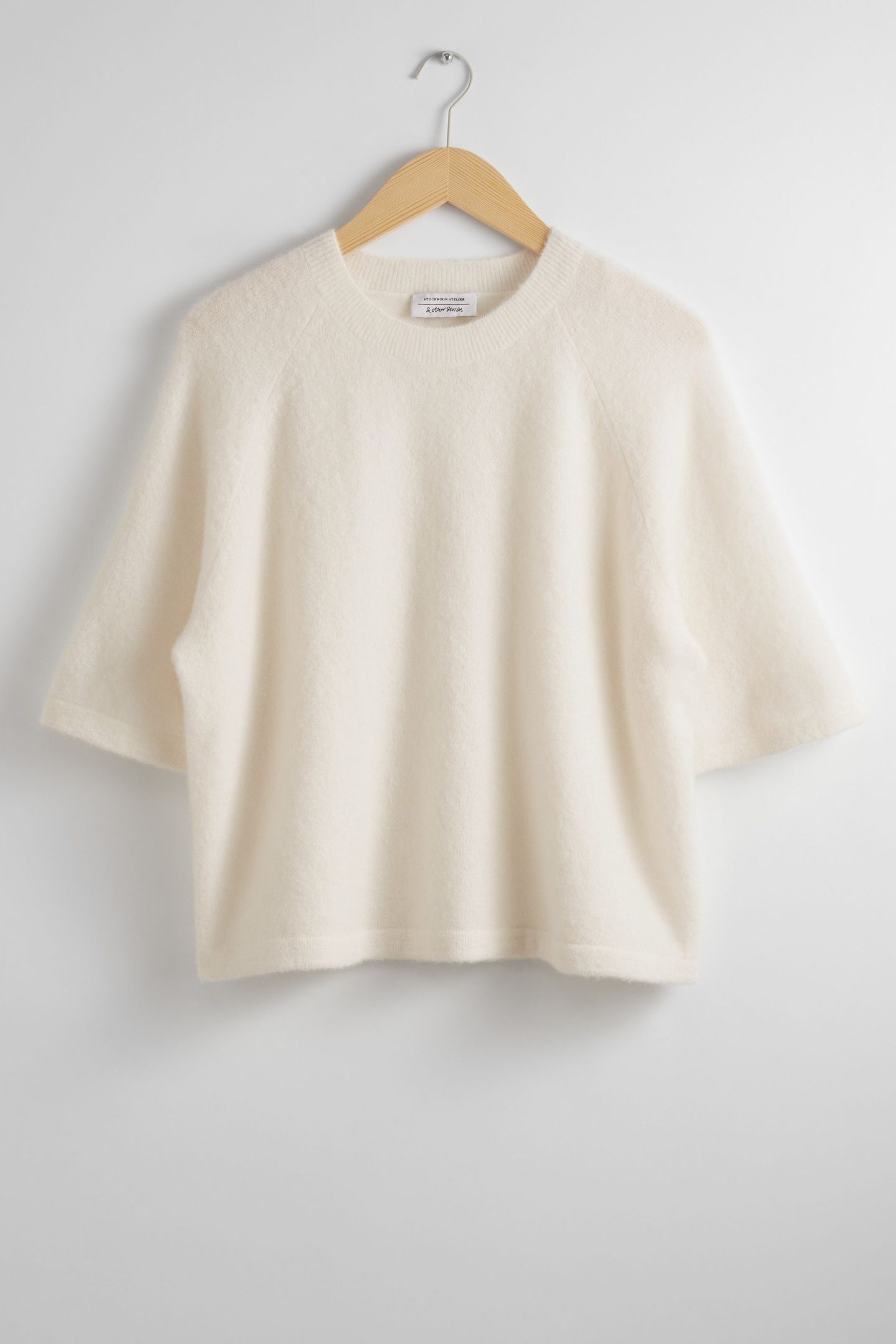 ST CARLA T-SHIRT WHITE 3