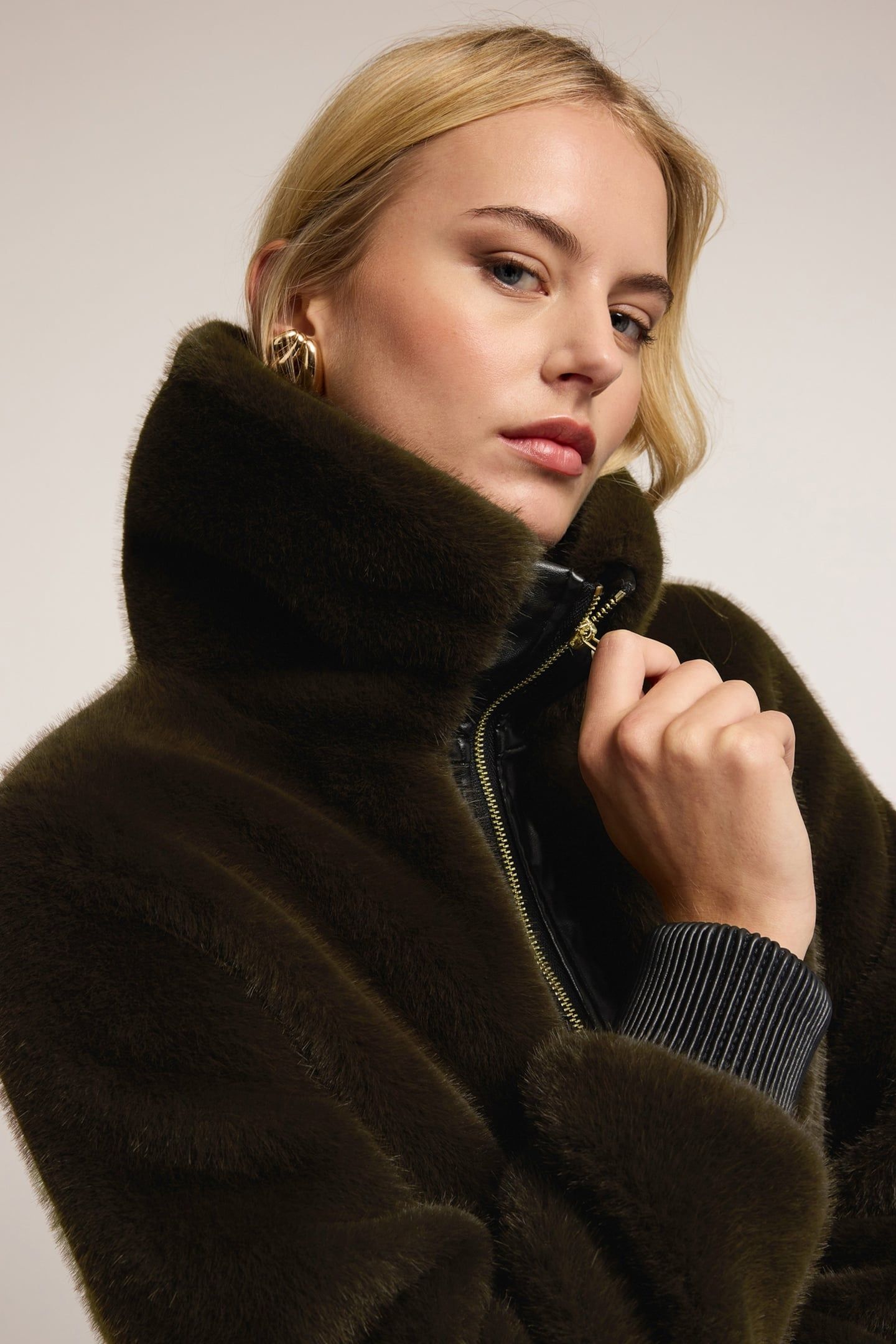 PLUSH-EFFECT JACKET WITH INSERTS MILITARY GREEN 5