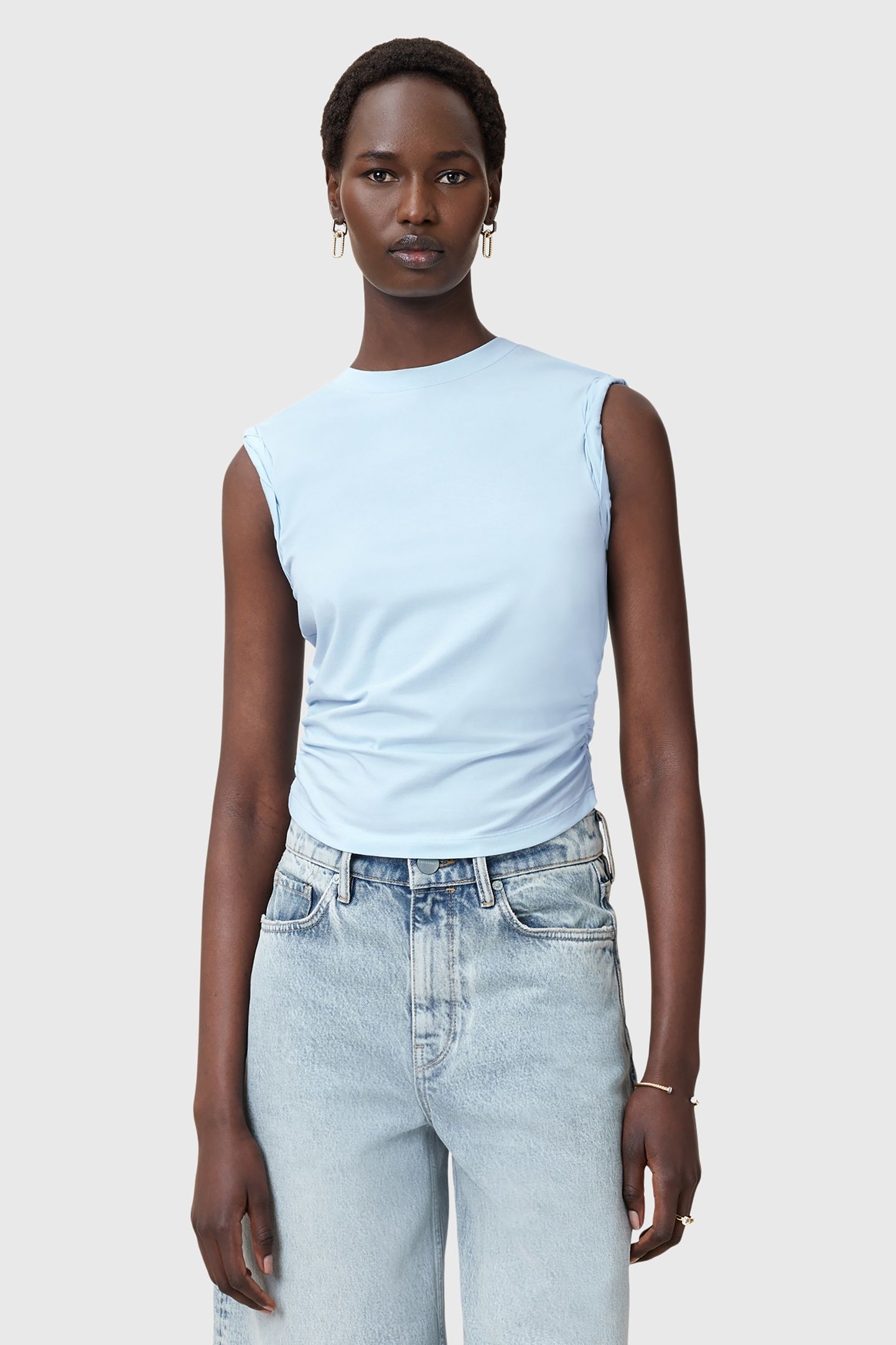 WEST TANK WHITE 2