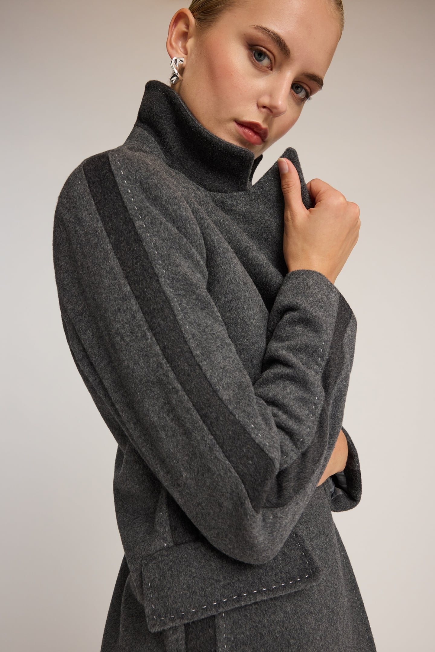 LONG COAT IN PURE WOOL GREY 5