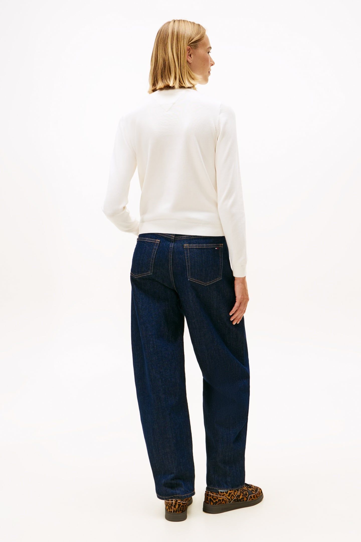 TJW ESSENTIAL SWEATER ANCIENT WHITE 2