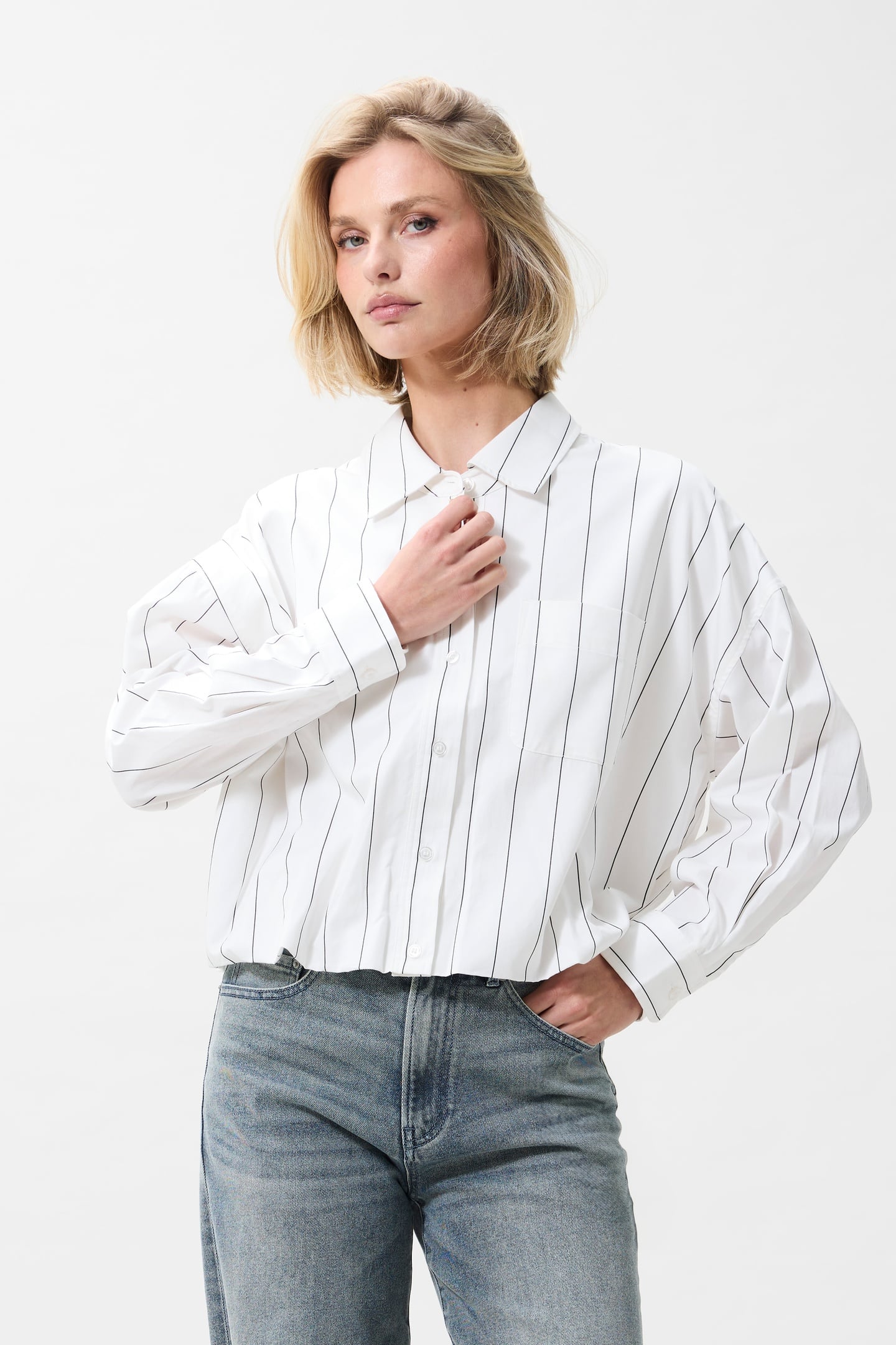 TUCK IN BLOUSE OFF WHITE 5