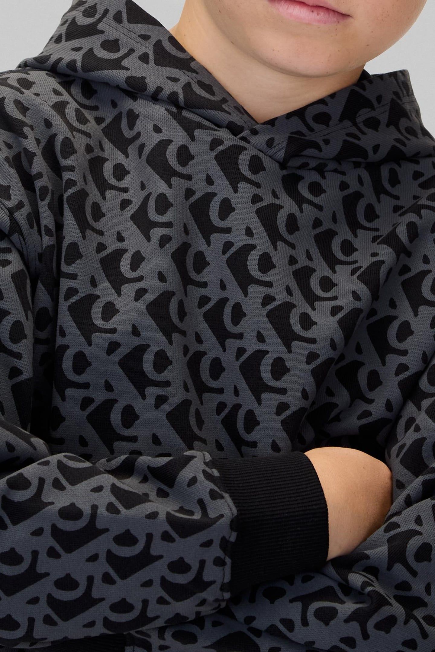 BOYS LOGO HOODIE BLACK 6