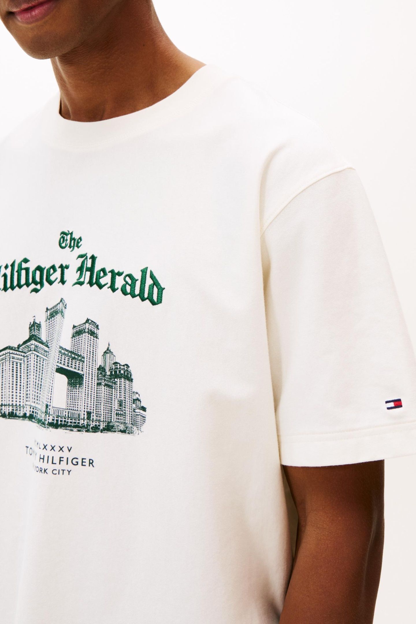 HERALD SKYLINE GRAPHIC IVORY PETAL 5