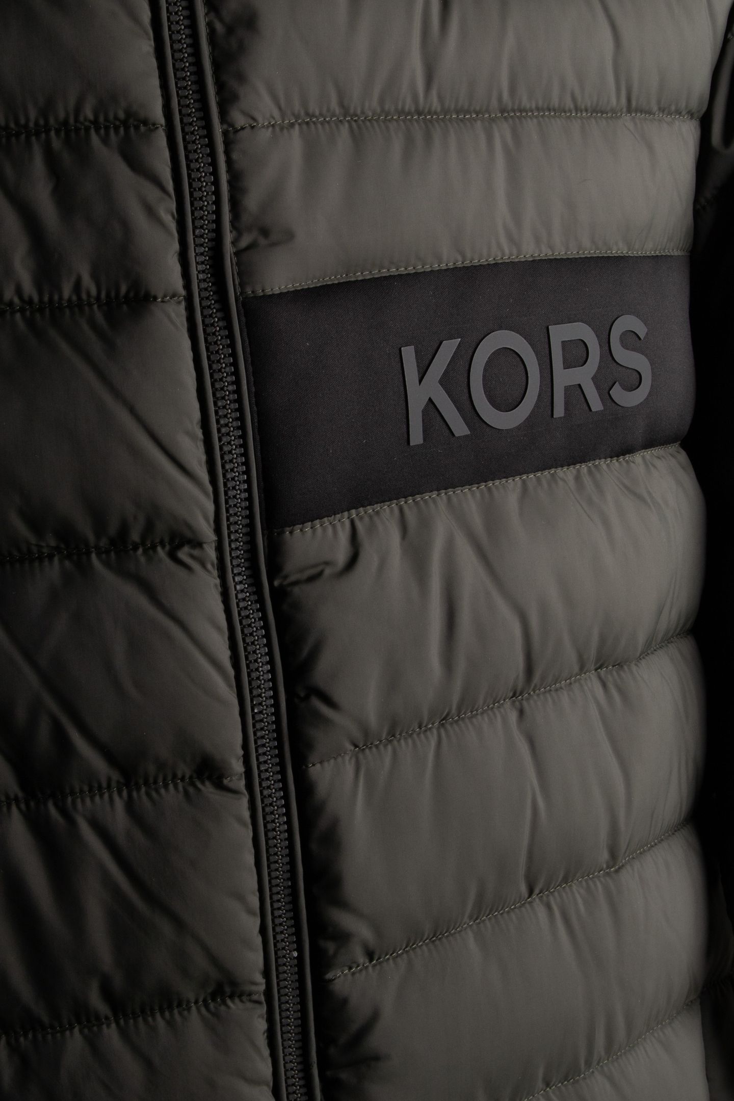 CHEST LOGO PACKABLE OLIVE 4