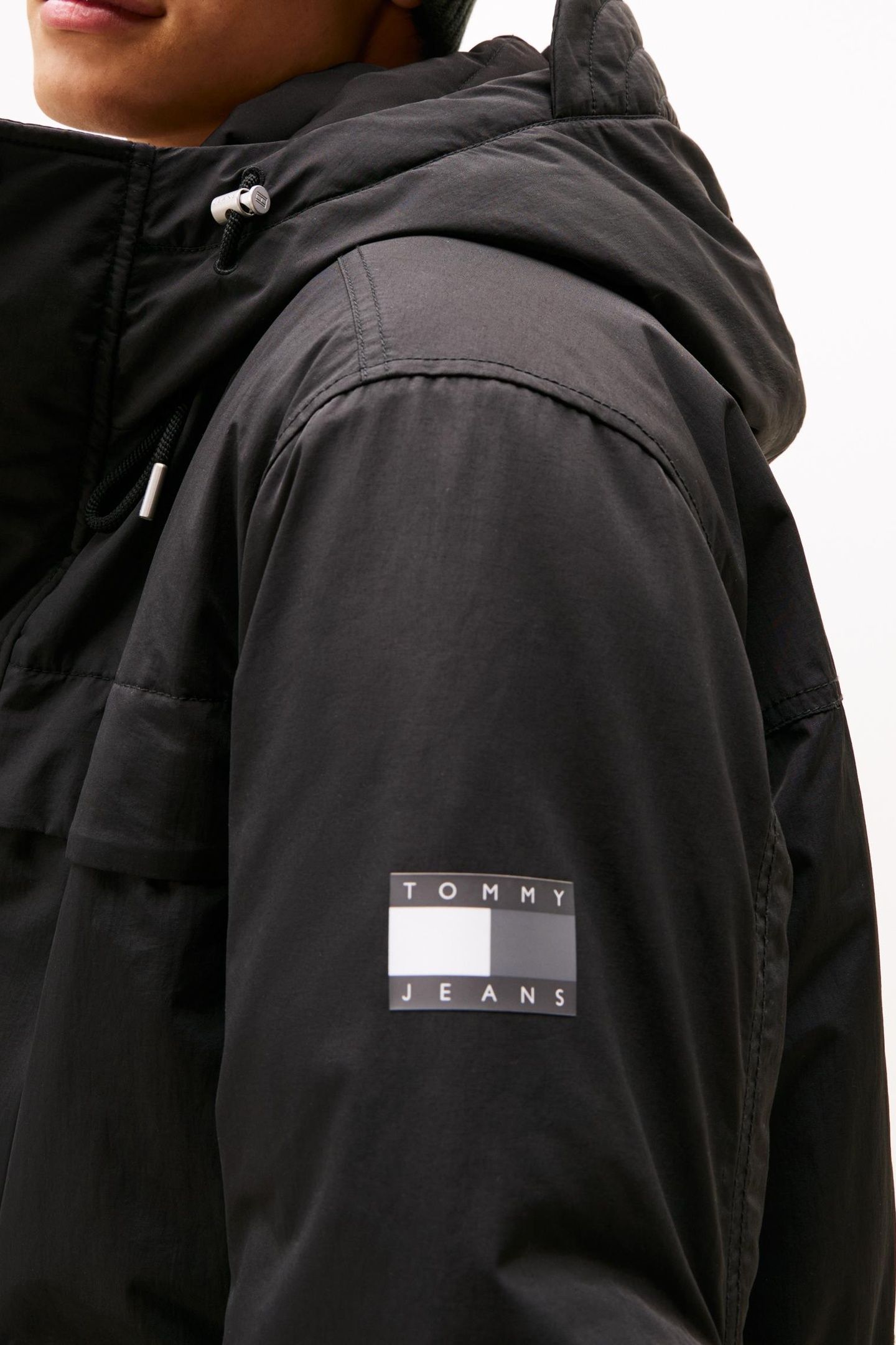 TJM CITY READY PARKA BLACK 4