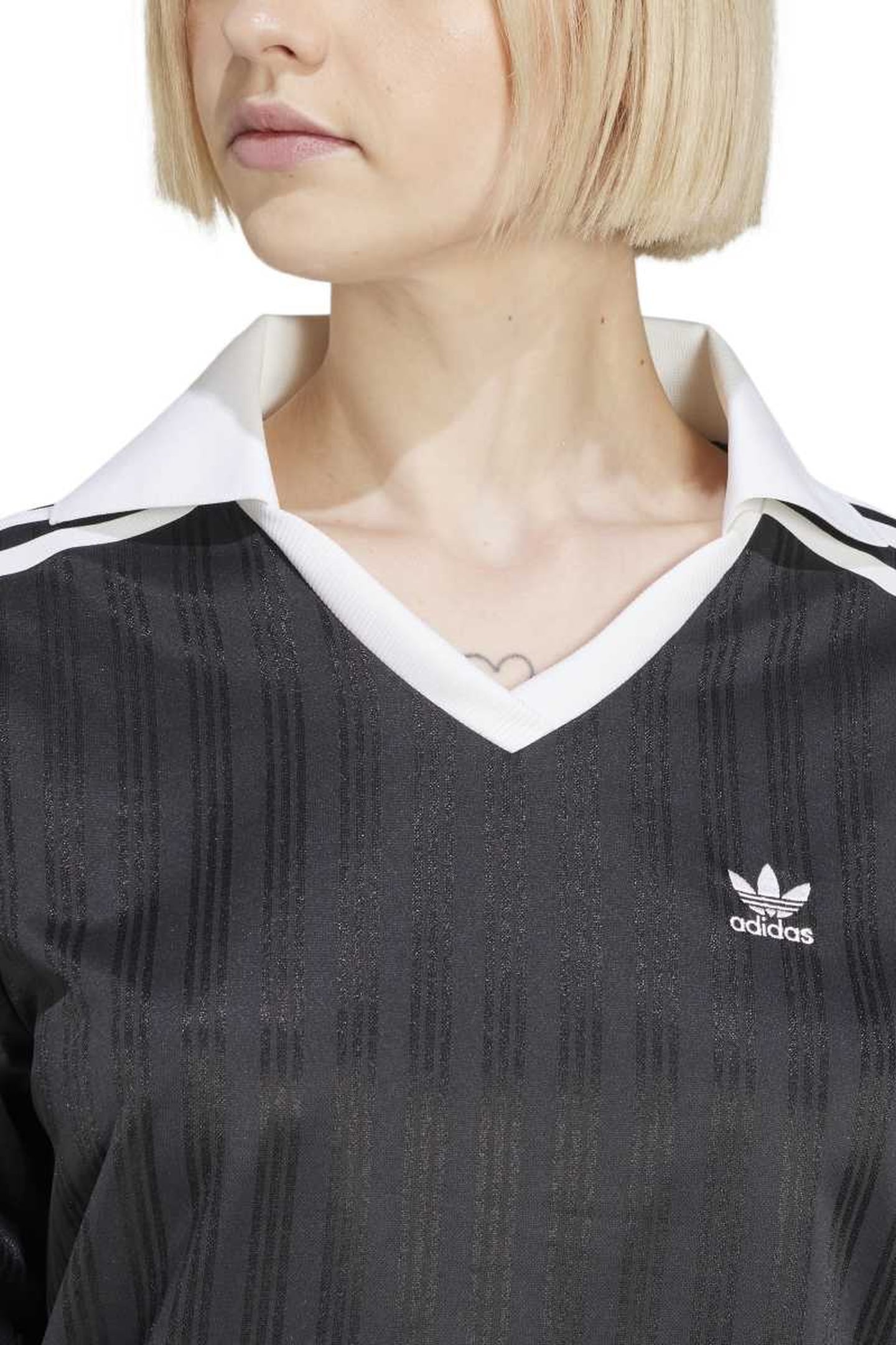 V-NECK LS TEE BLACK 5