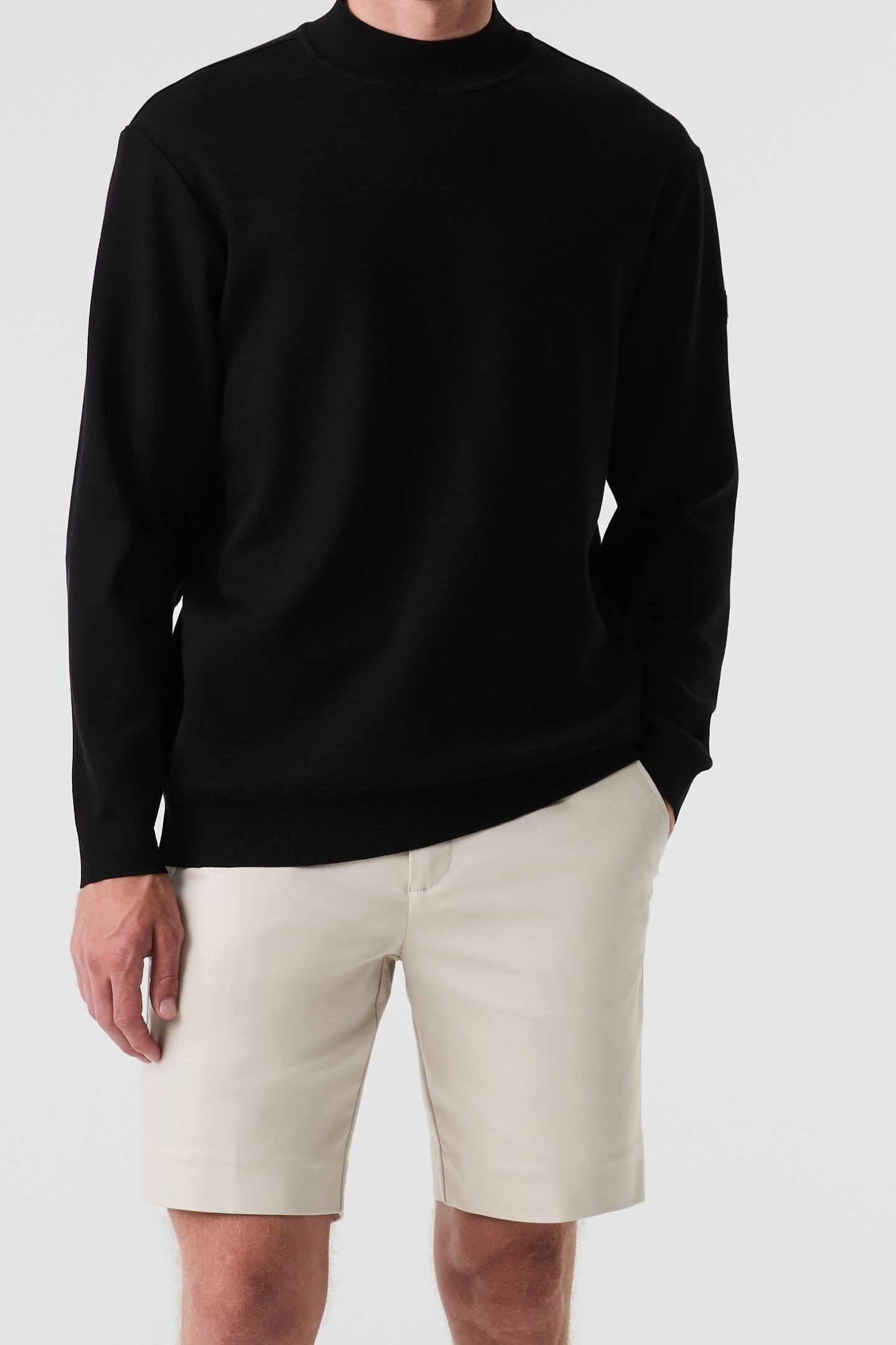 SAAMI V1.Y9.01 SWEATER BLACK 1