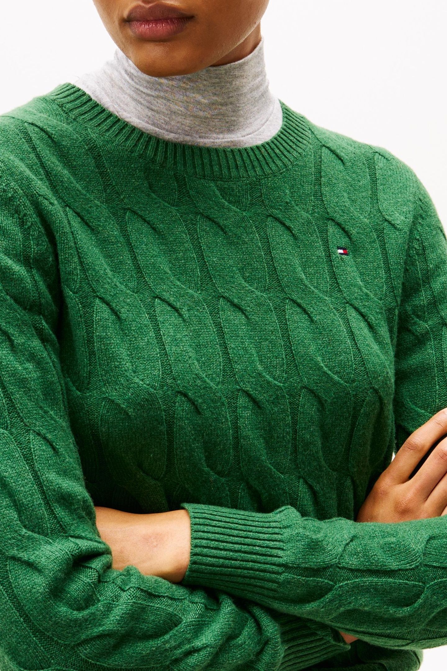 SOFT WOOL CABLE C-NECK DEEP EVERGREEN 5