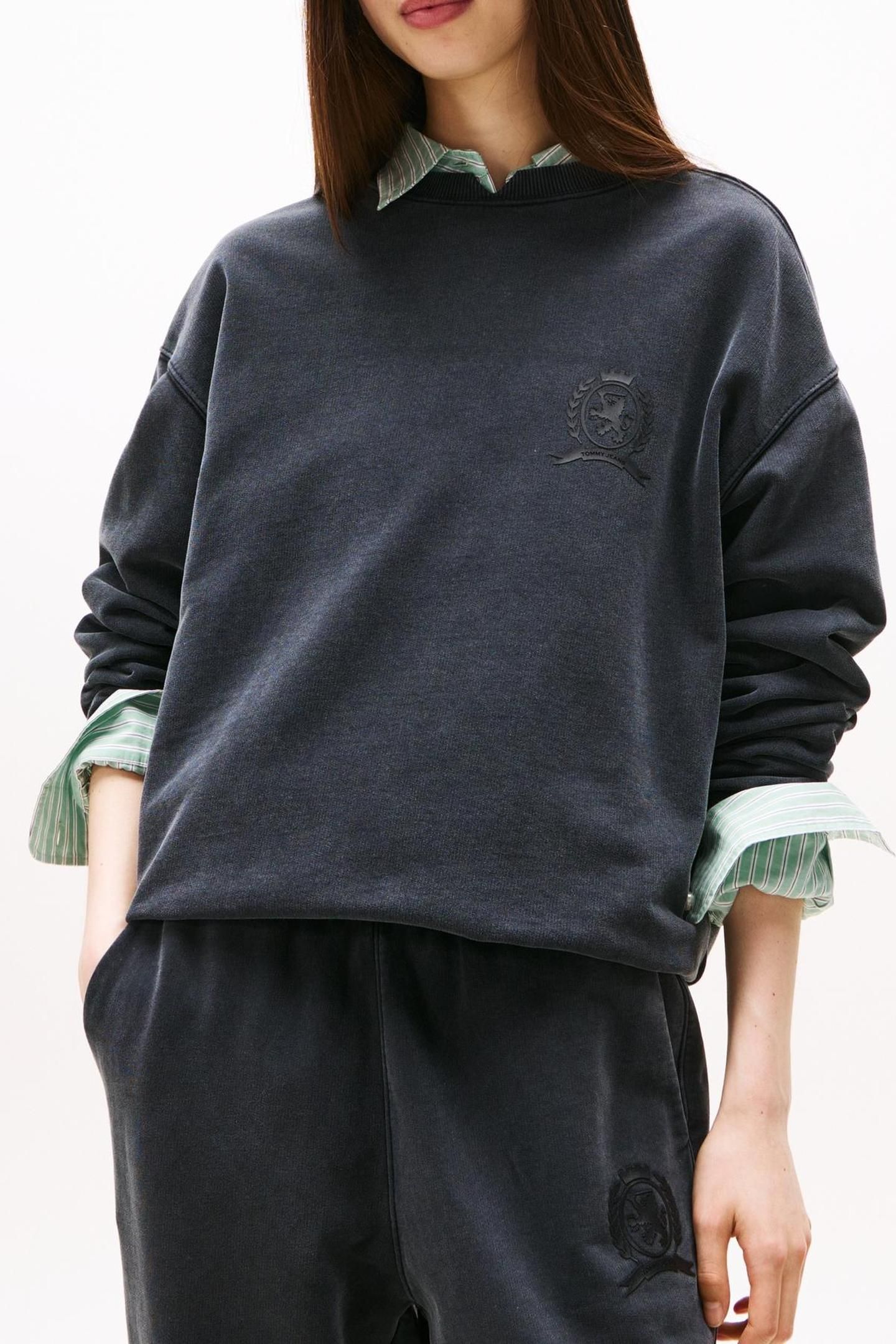 TJW RELAXED CREST NOTCH BLACK 1