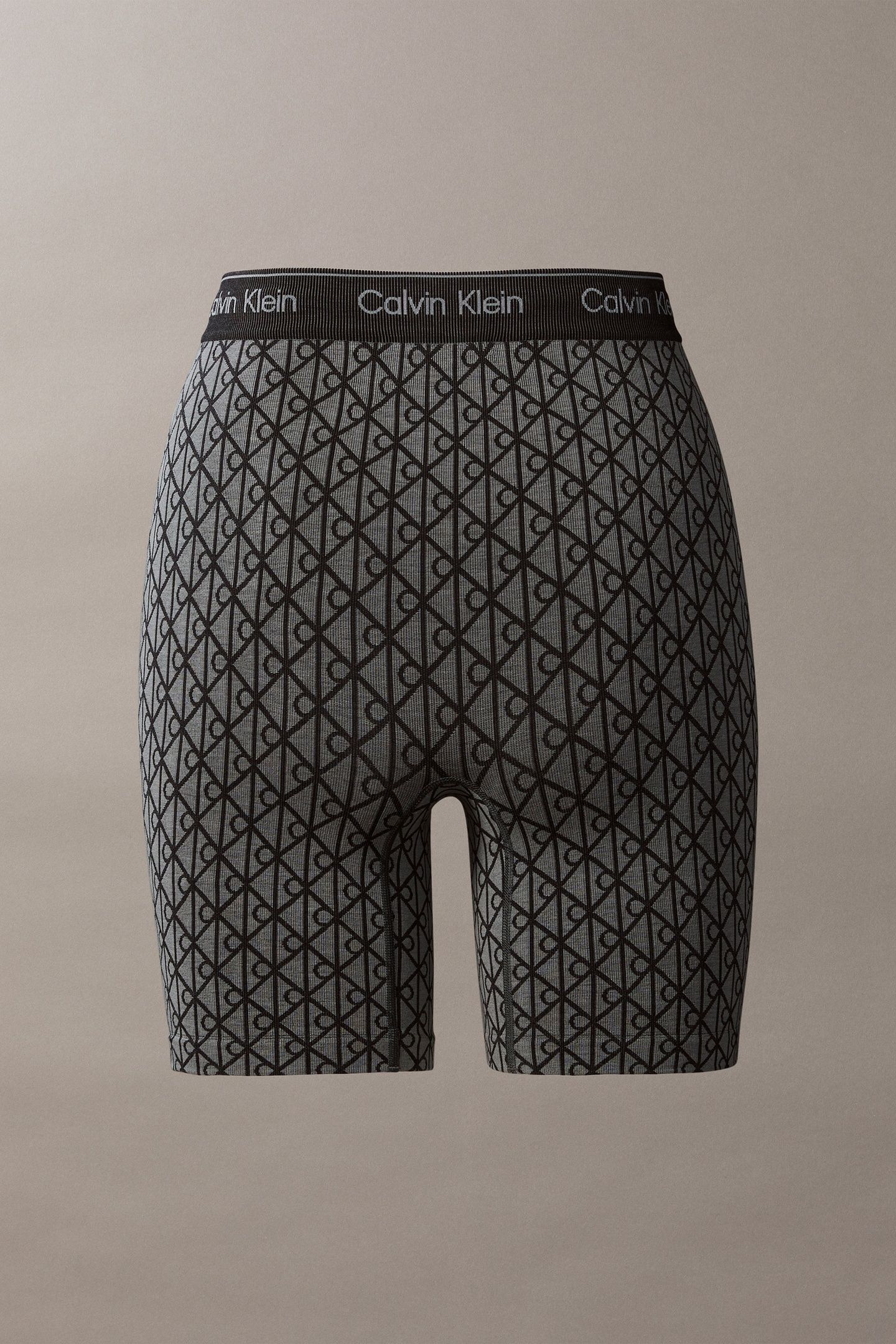MID THIGH SHORTS SEAMLESS EMBLEM 2