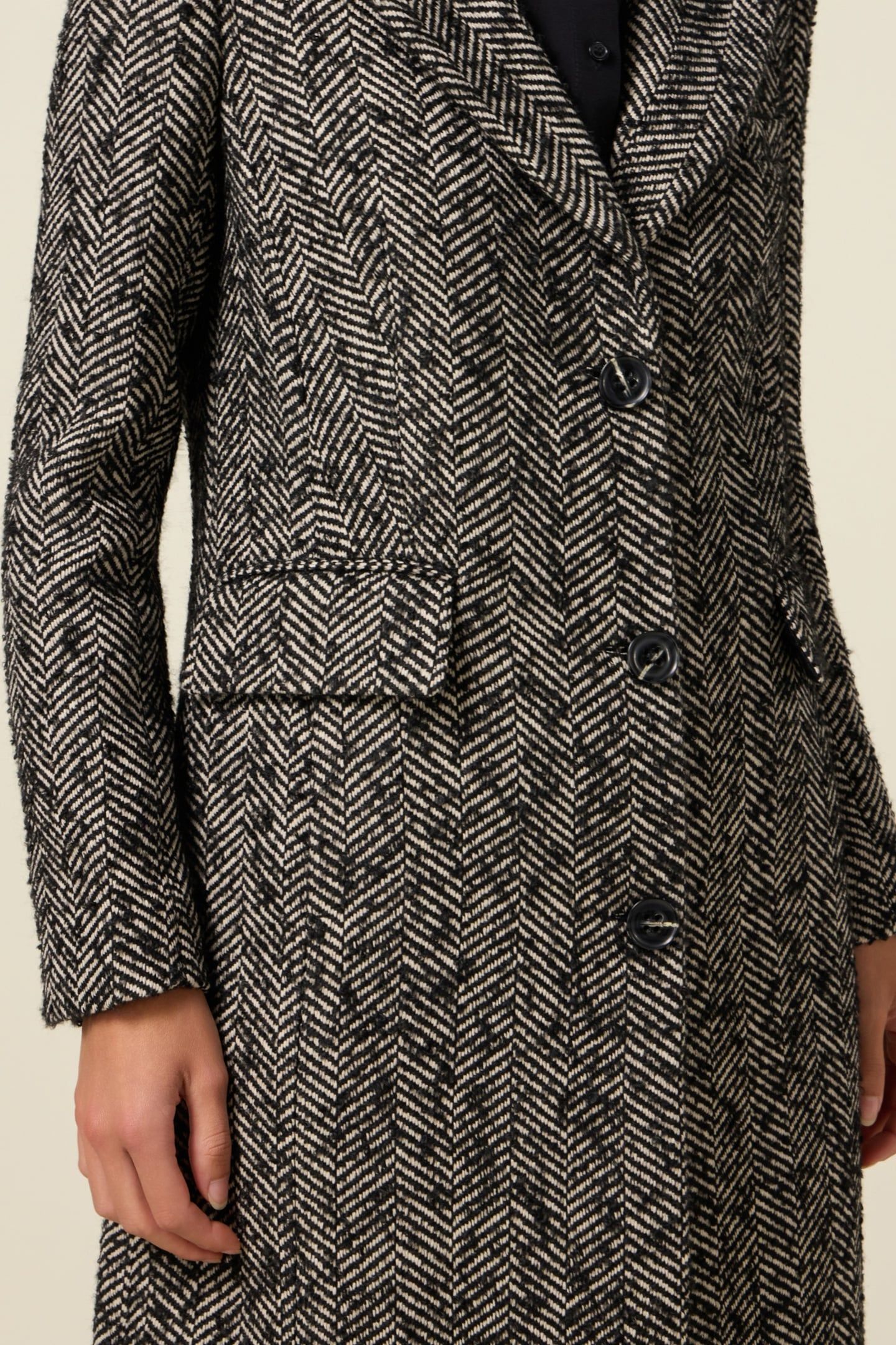 LONG HERRINGBONE COAT GREY 5