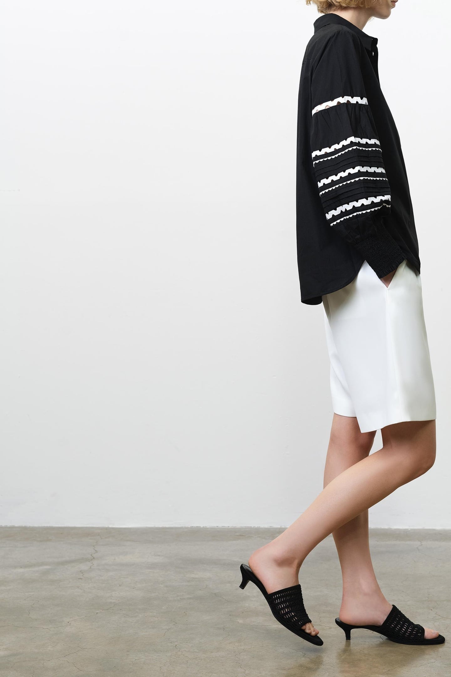 CAMBRIA COTTON RIC RAC SHIRT BLACK/LINEN WHITE 4