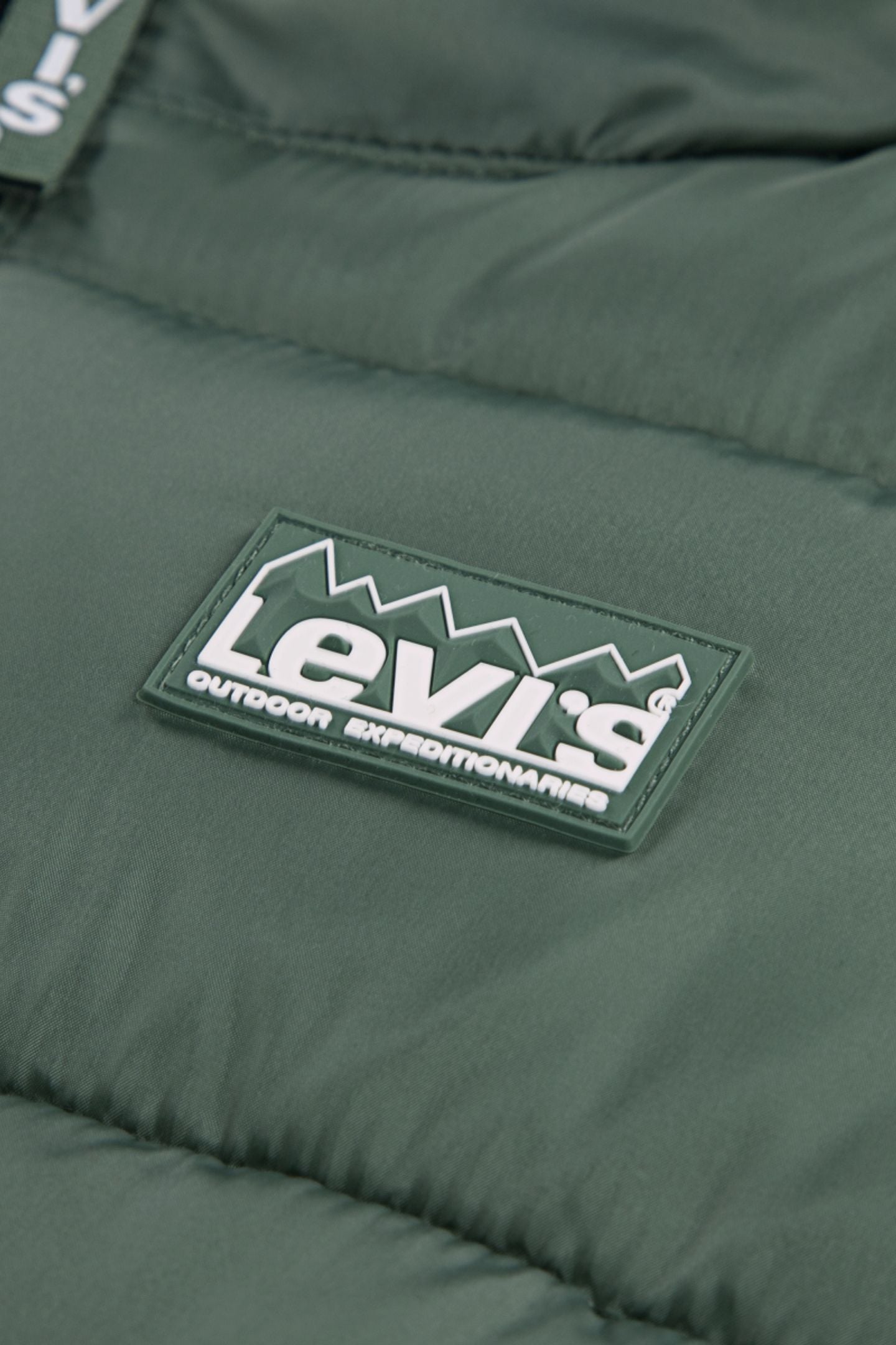 BOYS SHERPA LINED PUFFER LAUREL WREATH 4