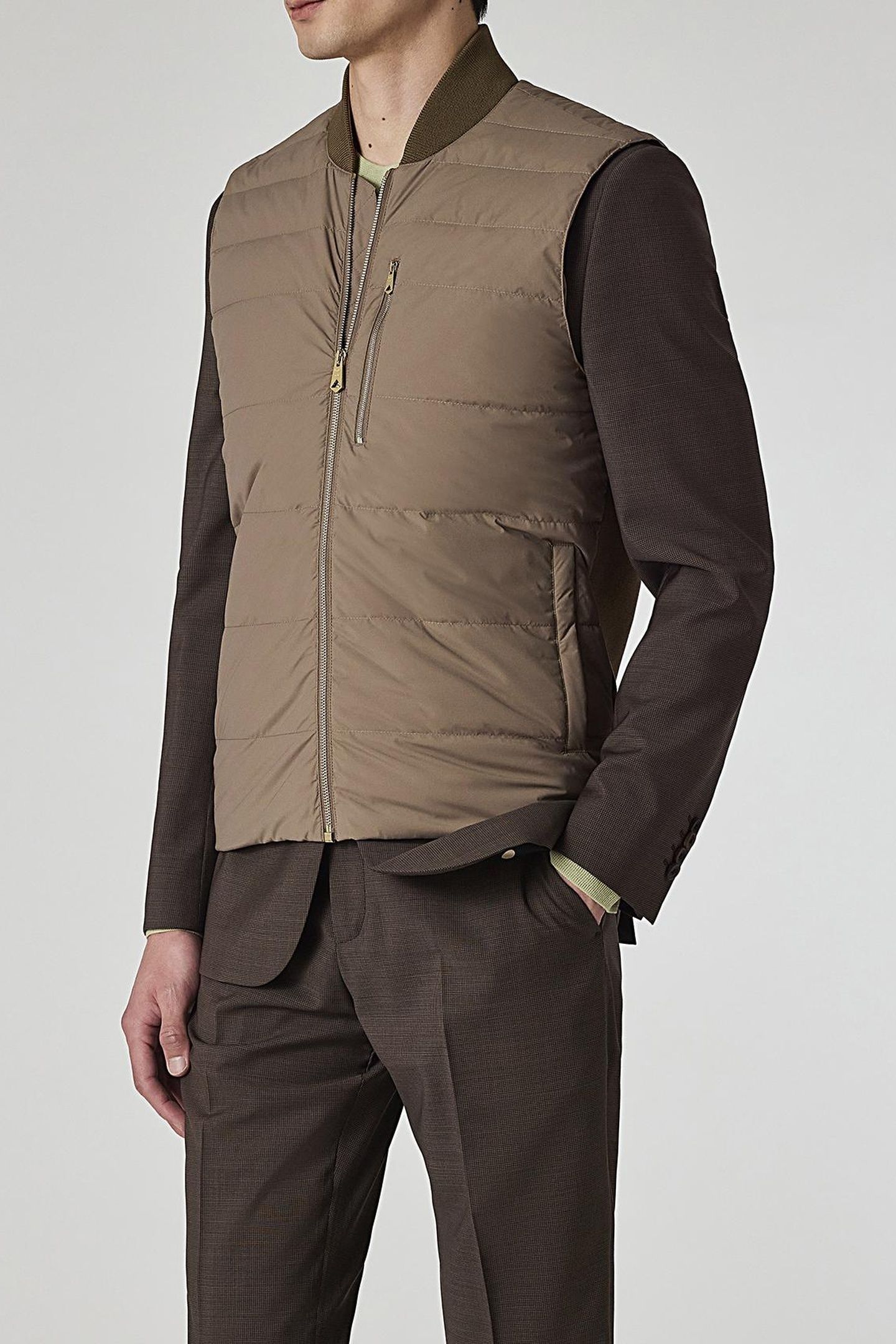 MENS HYBRID DOWN GILET LIGHT BEIGE 1