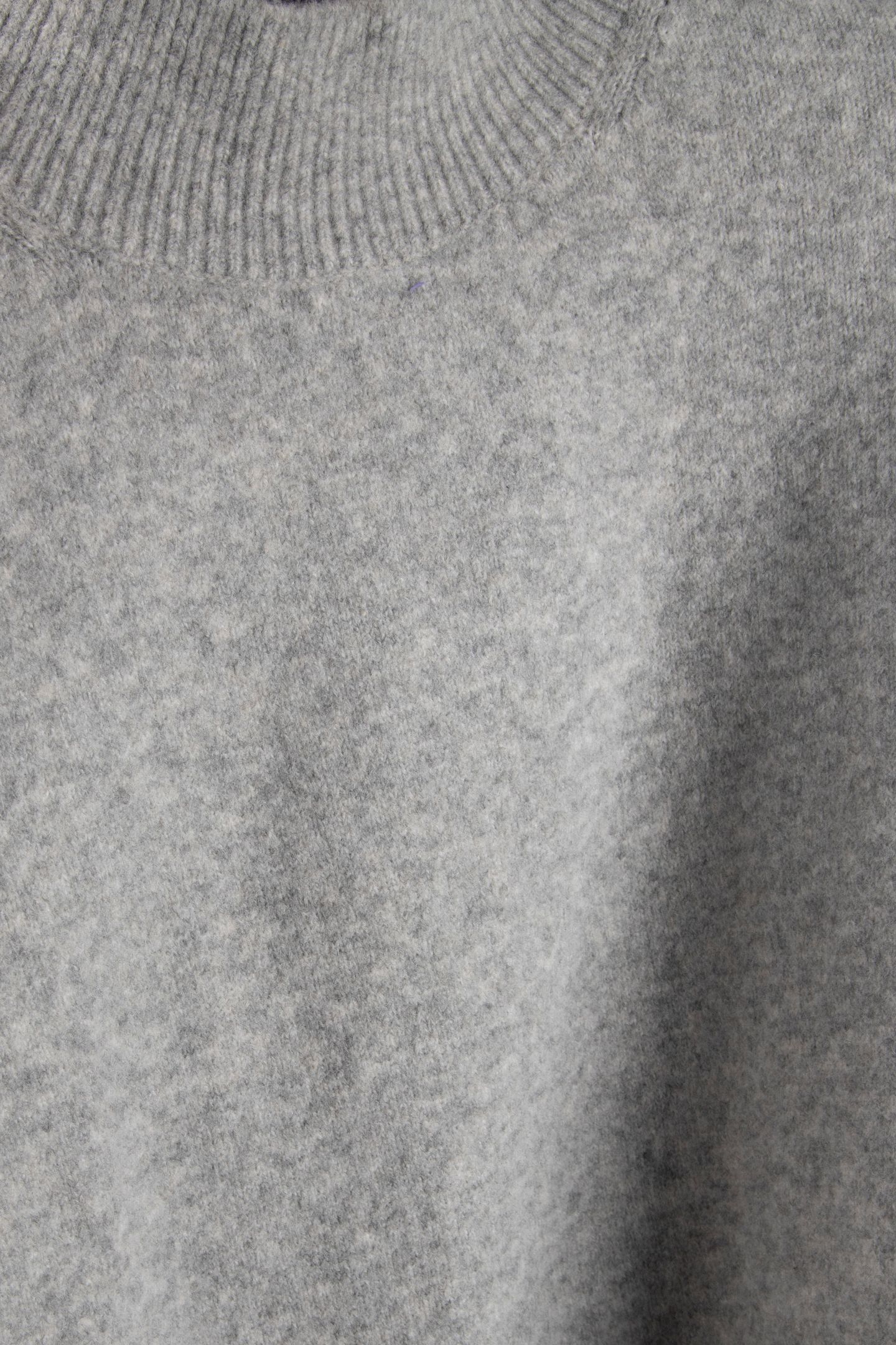 LA BURROW SWEATER GREY 4