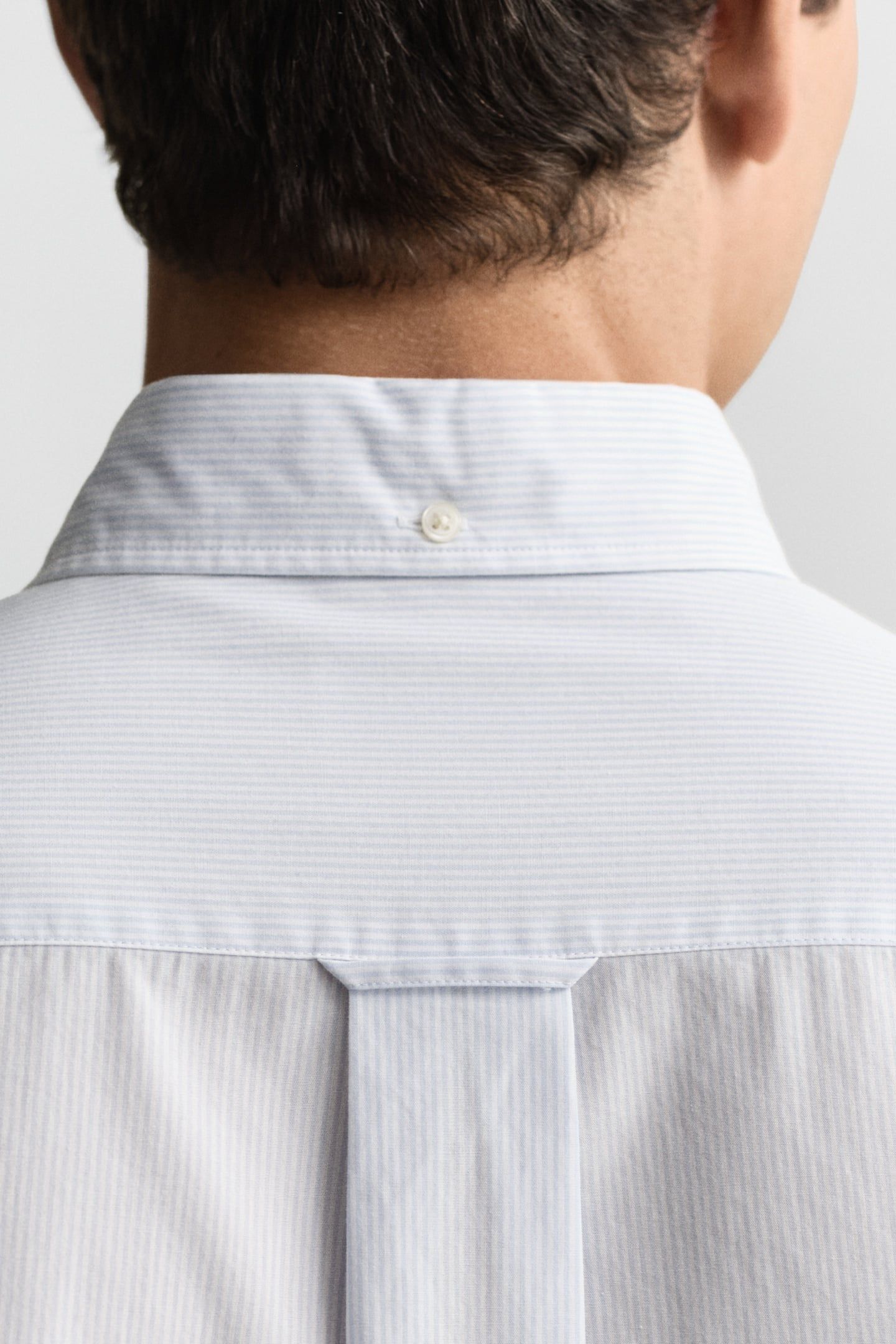 REG CLASSIC POPLIN BANKER SHIRT LIGHT BLUE 5