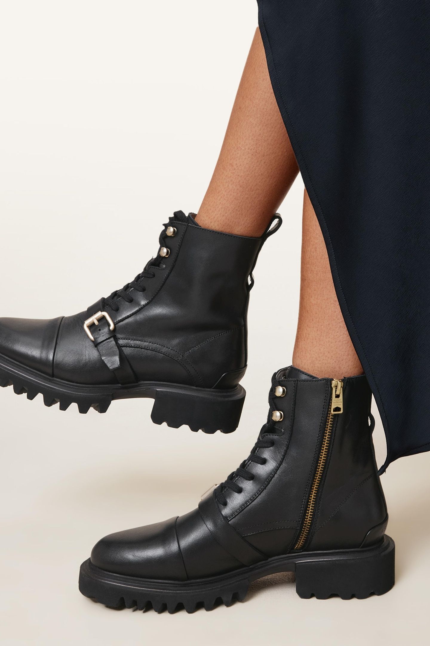 TORI BOOT BLACK/WARM BRASS 3