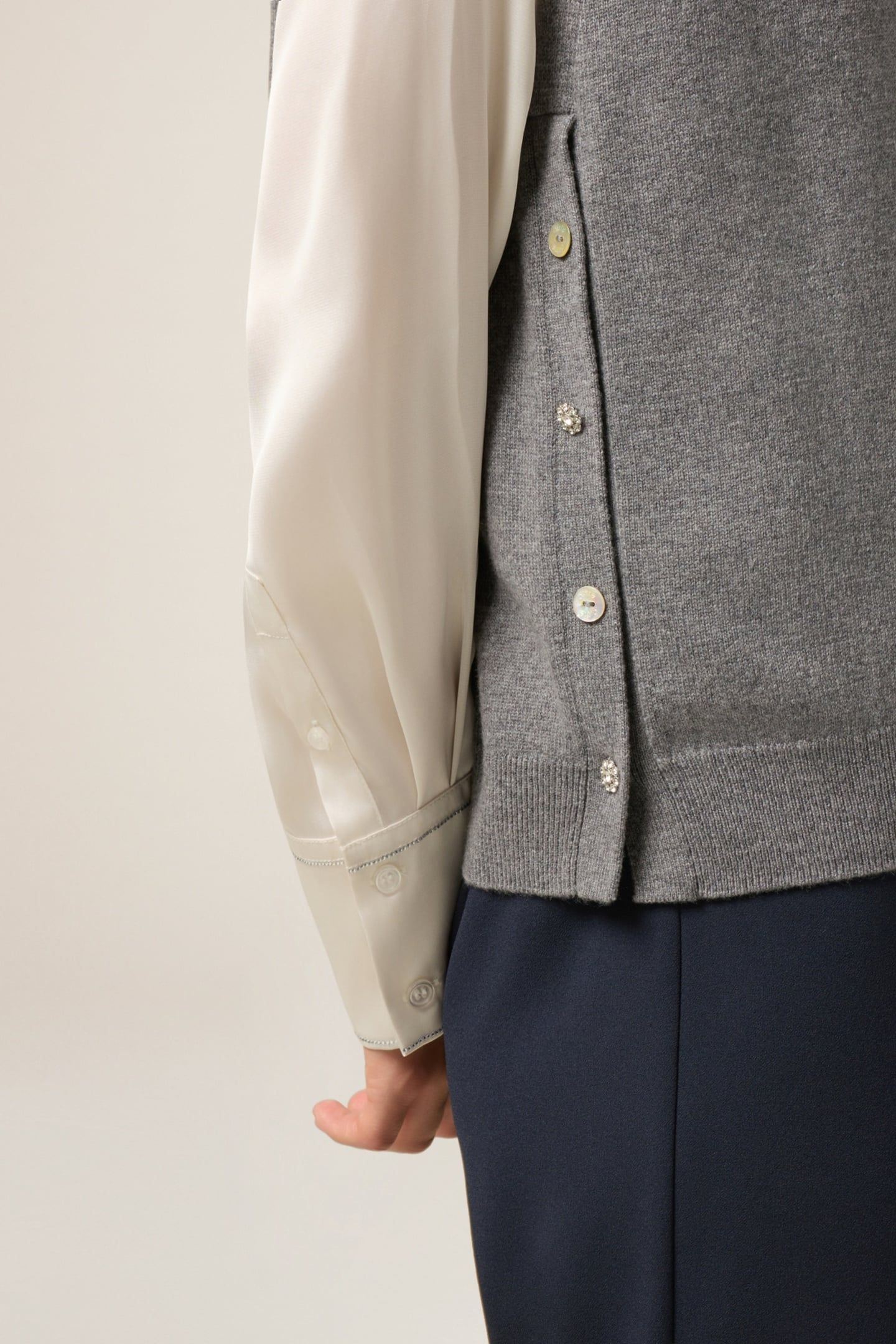 WOOL AND CASHMERE CARDIGAN WITH BUTTONS GREY 8