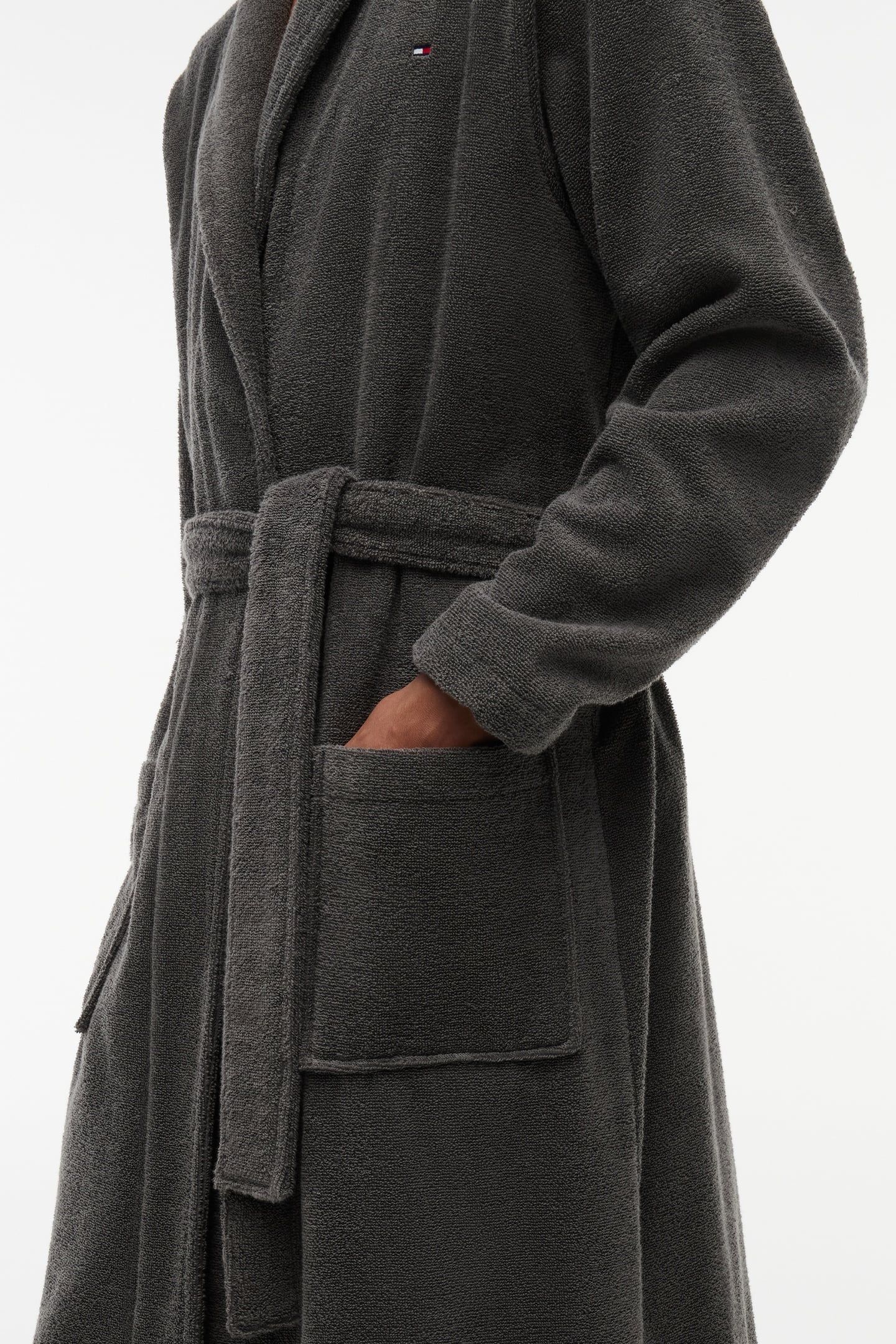 BATHROBE MAGNET 5