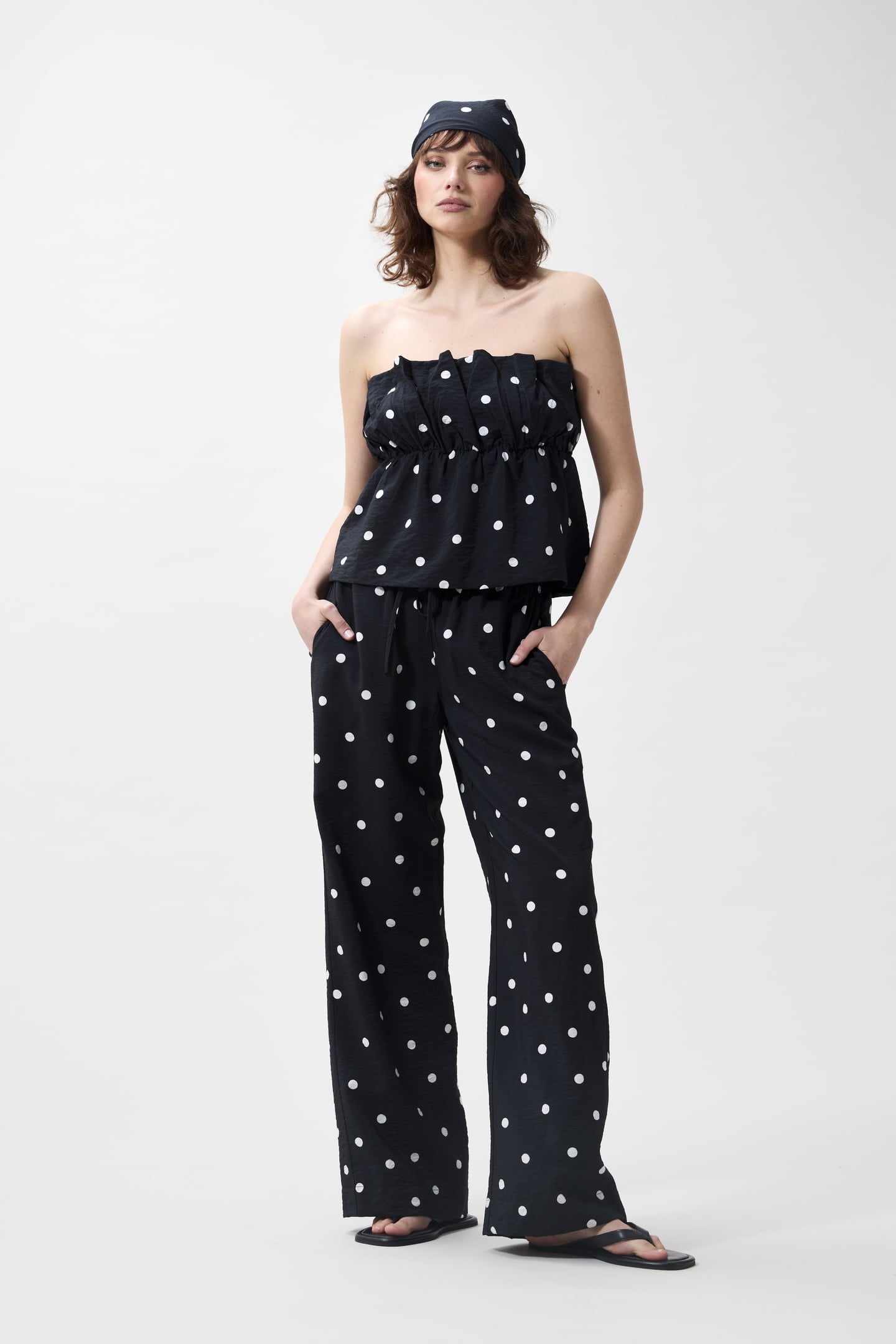 DOTTED SCARF BLACK 3