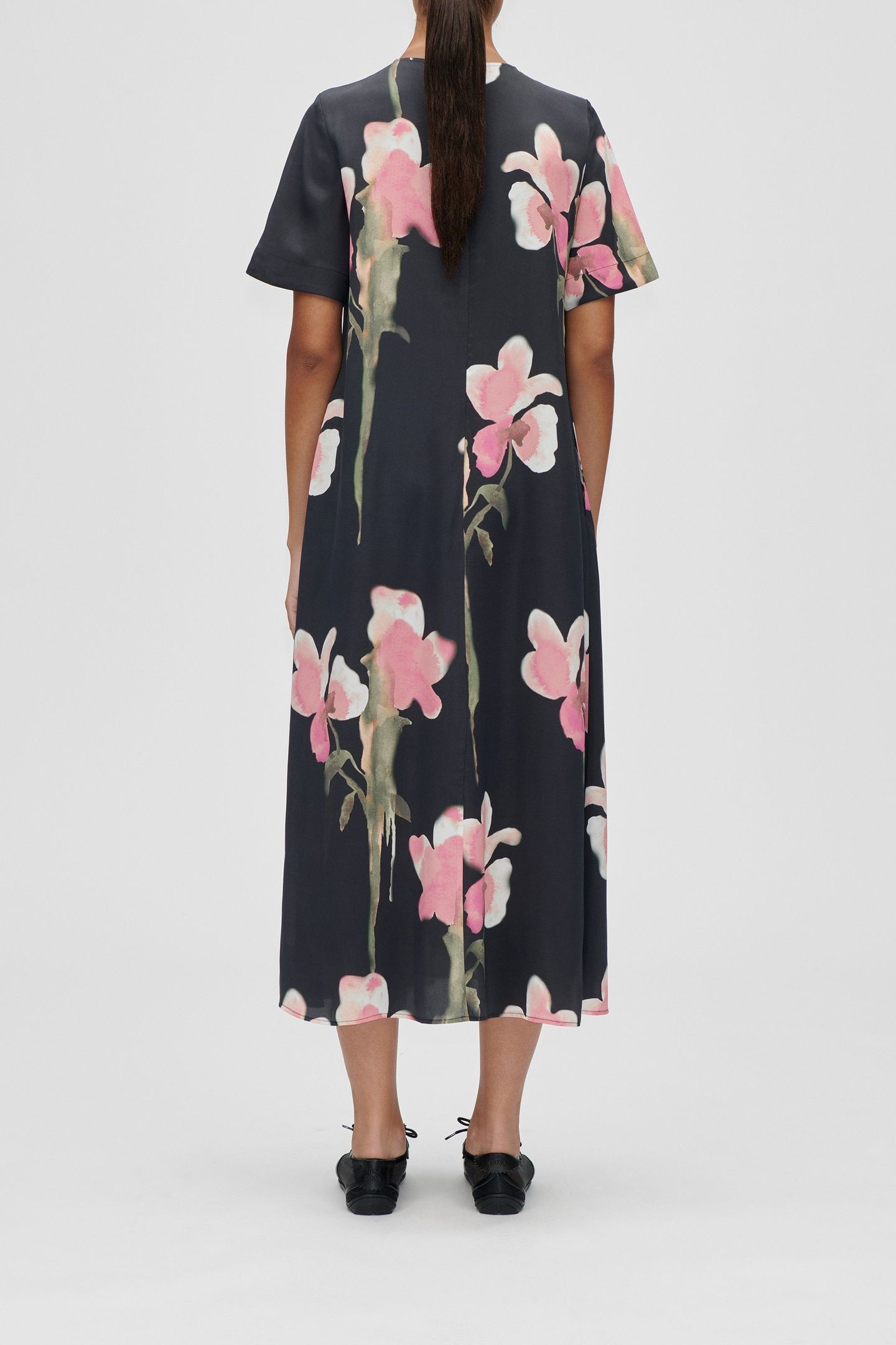 FLOWY SHORT SLEEVE MIDI DRESS MELTING FLOWERS 2