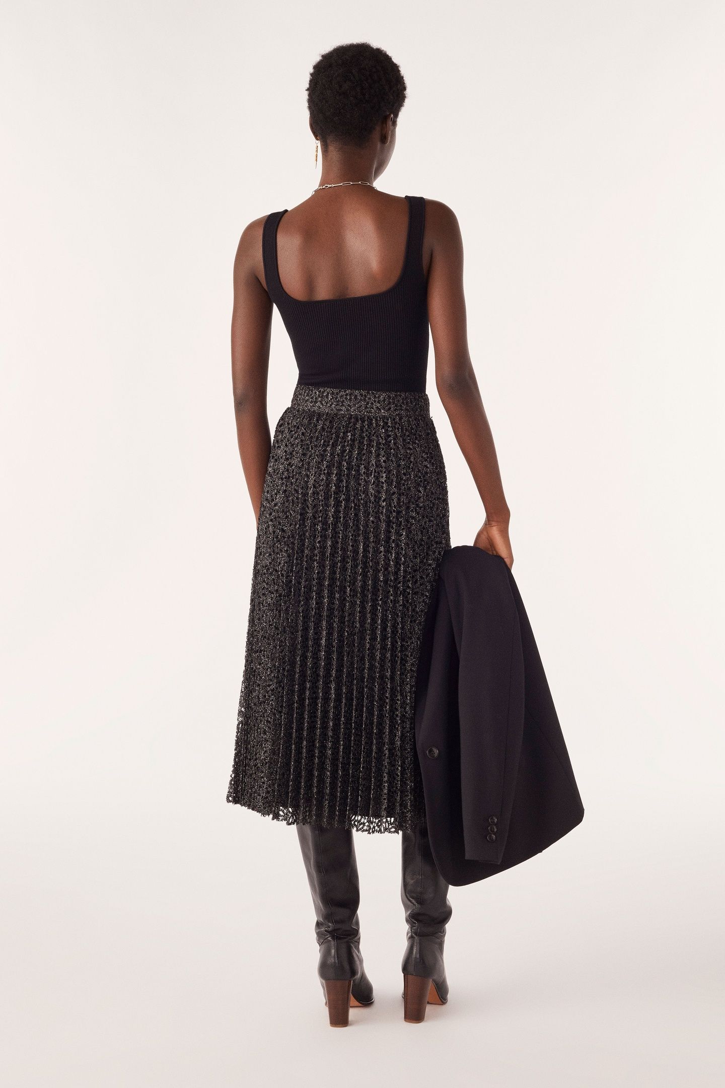 MID-LENGTH SKIRT BLACK 3